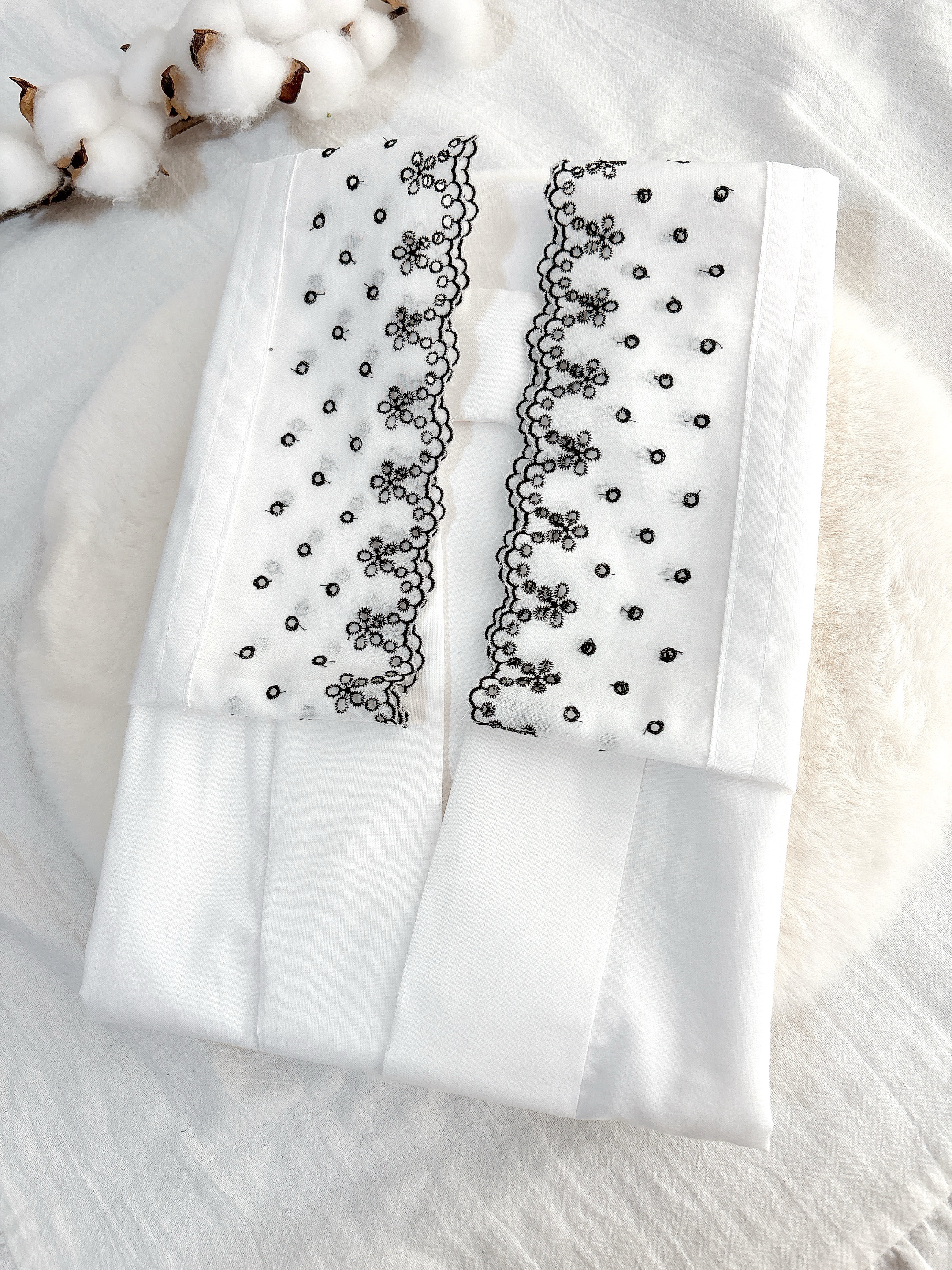 衿付き半襦袢　オフ白×黒レース