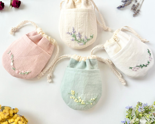 ハーブ香るサシェ（匂い袋）にもなる 刺繍ポケット付き巾着＊自然素材