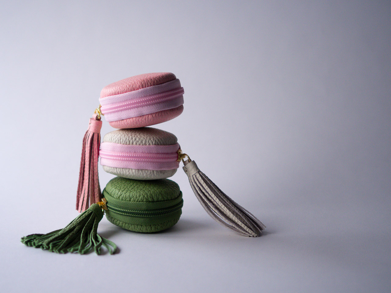 【 春限定 】３色マカロンポーチ