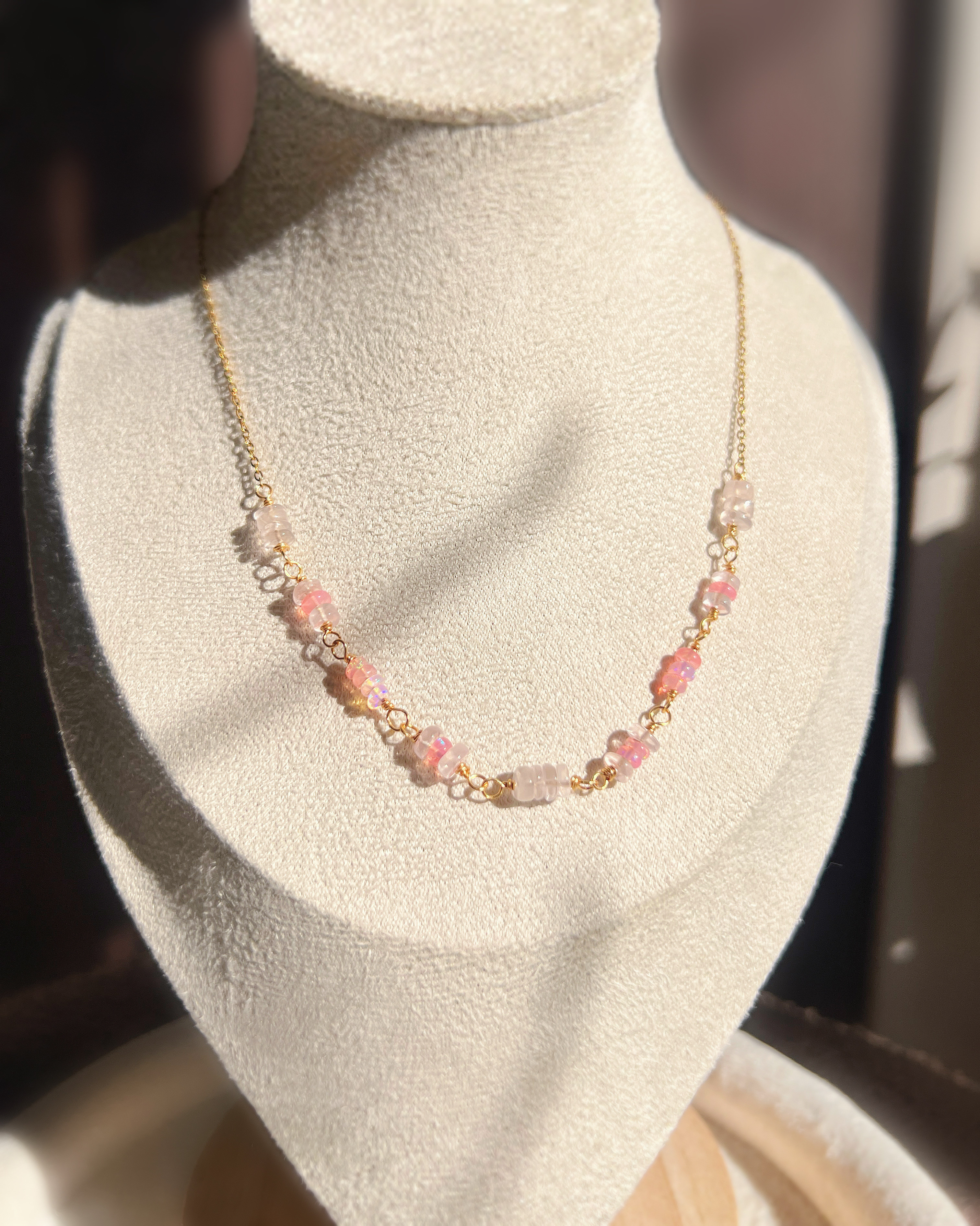 Blush Aura collection ピンクオパールローズクォーツネックレス恋の石　(受注製作)