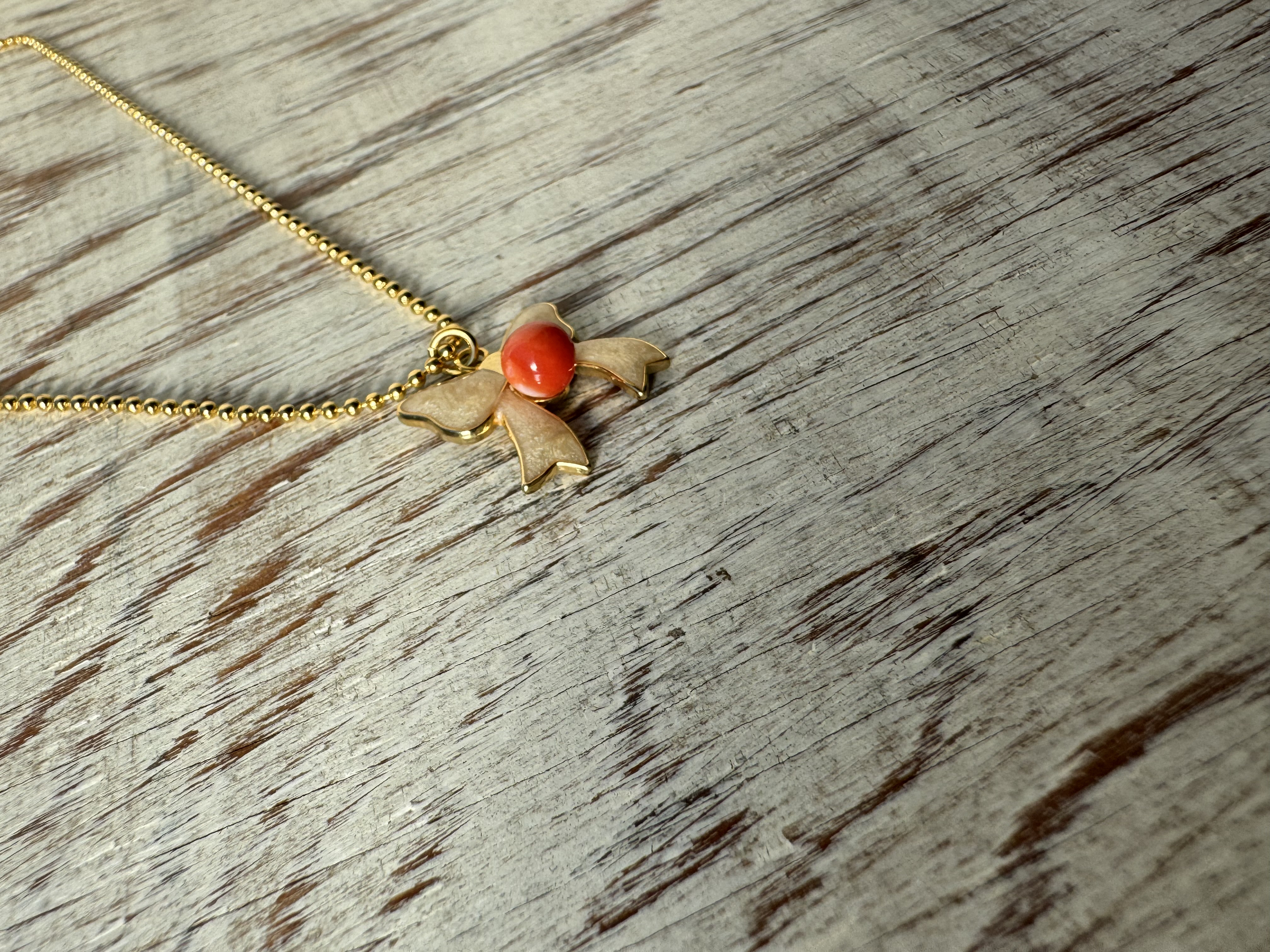 【送料無料企画品】Natural Precious Coral"（天然宝石珊瑚）高知産　赤珊瑚　ペンダント【りぼん　結】