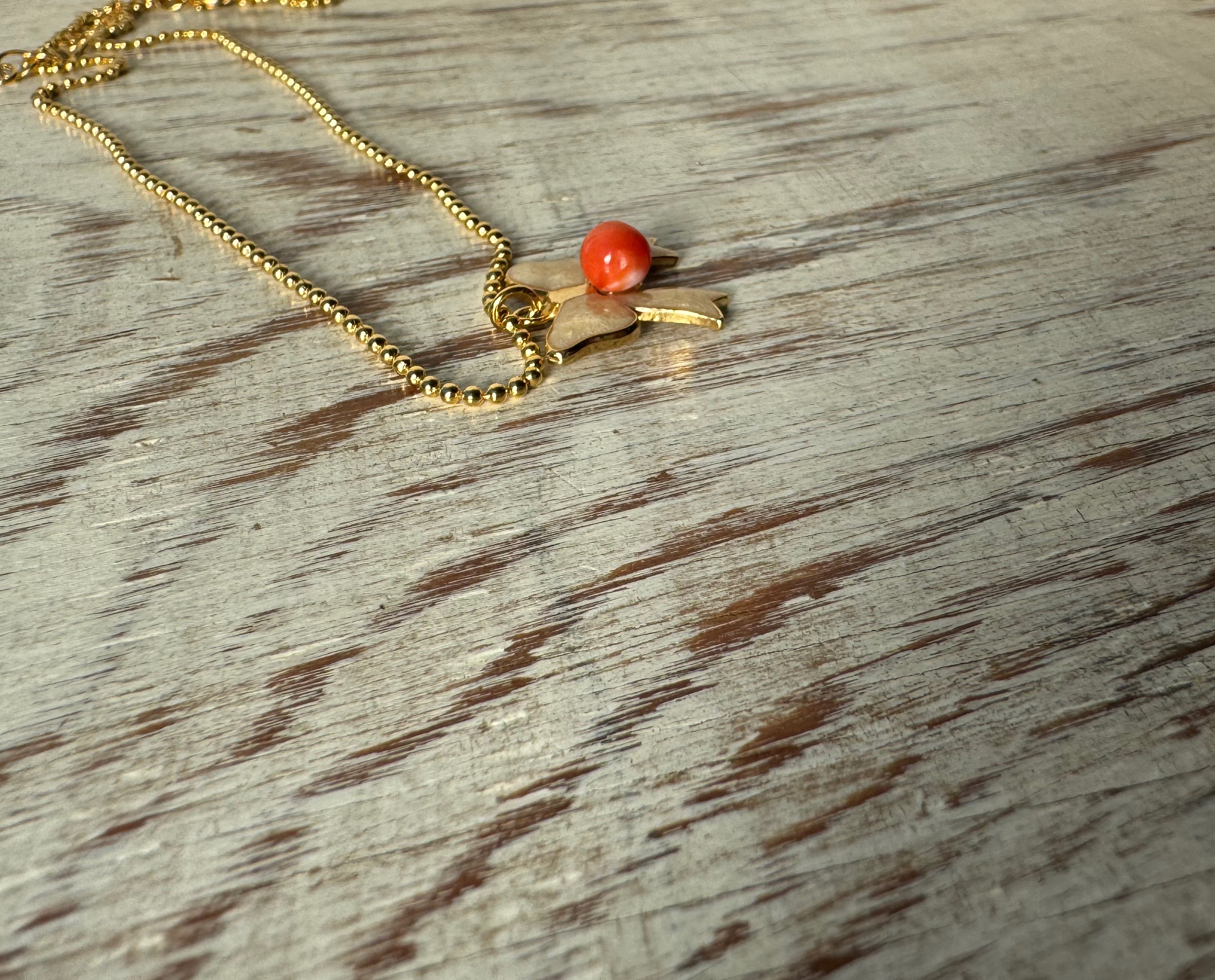 【送料無料企画品】Natural Precious Coral"（天然宝石珊瑚）高知産　赤珊瑚　ペンダント【りぼん　結】