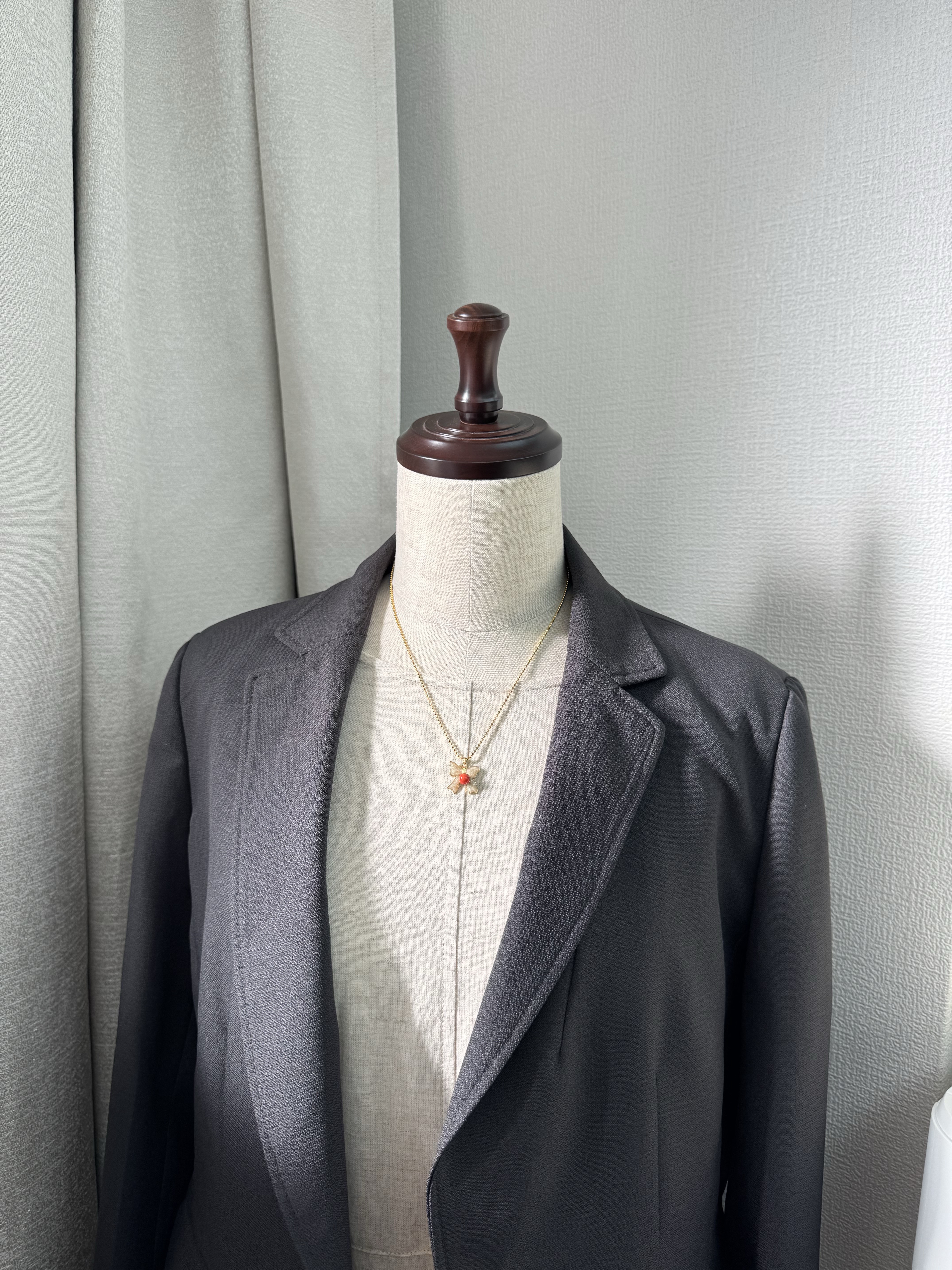 【送料無料企画品】Natural Precious Coral"（天然宝石珊瑚）高知産　赤珊瑚　ペンダント【りぼん　結】