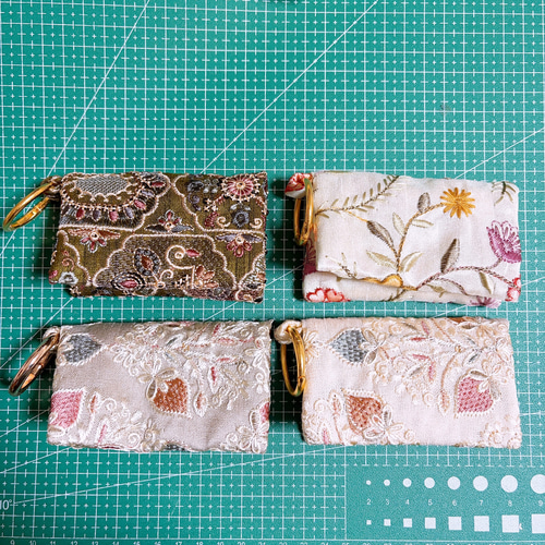 インド刺繍リボン ポーチ マルチポーチ ハンドメイド ミニポーチ
