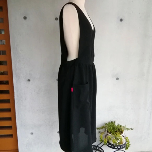 3Lサイズ 1枚限定セール【日本製】ツイルストレッチ黒 ギャザーかぶる