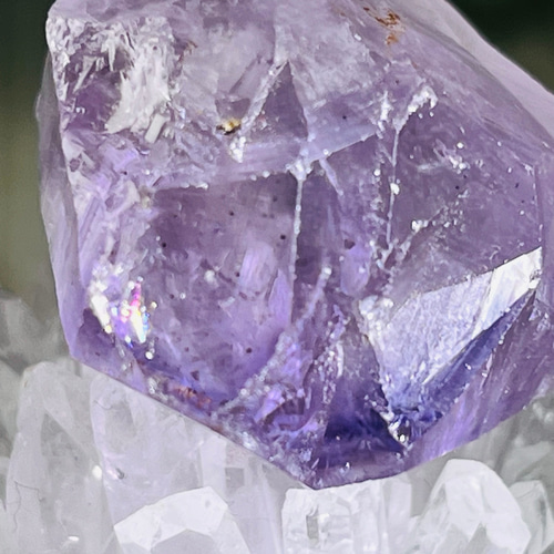 カコクセナイト内包 ミステリアス晶紋アメジスト 紫水晶 原石 ラフ