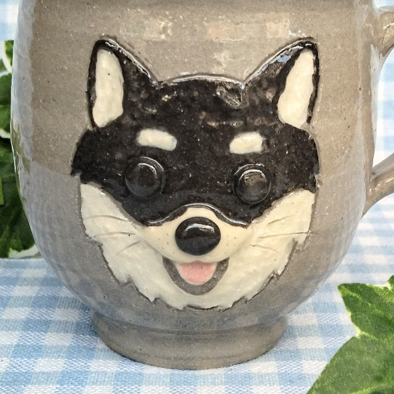 にっこり豆柴（黒）の ぷくぷく立体カップ ＆ 骨のマドラー