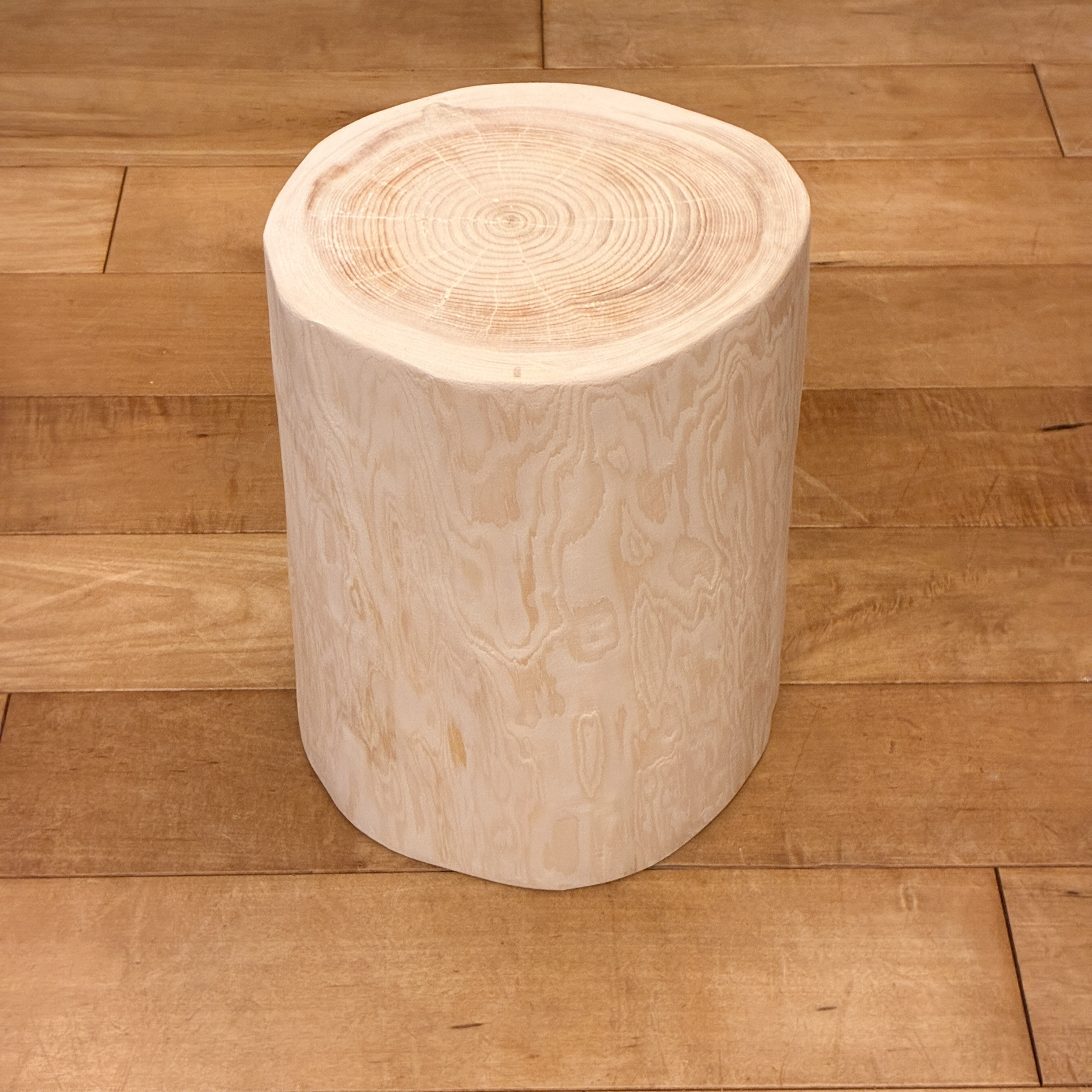 Hinoki  Wood  Stool  No.1572