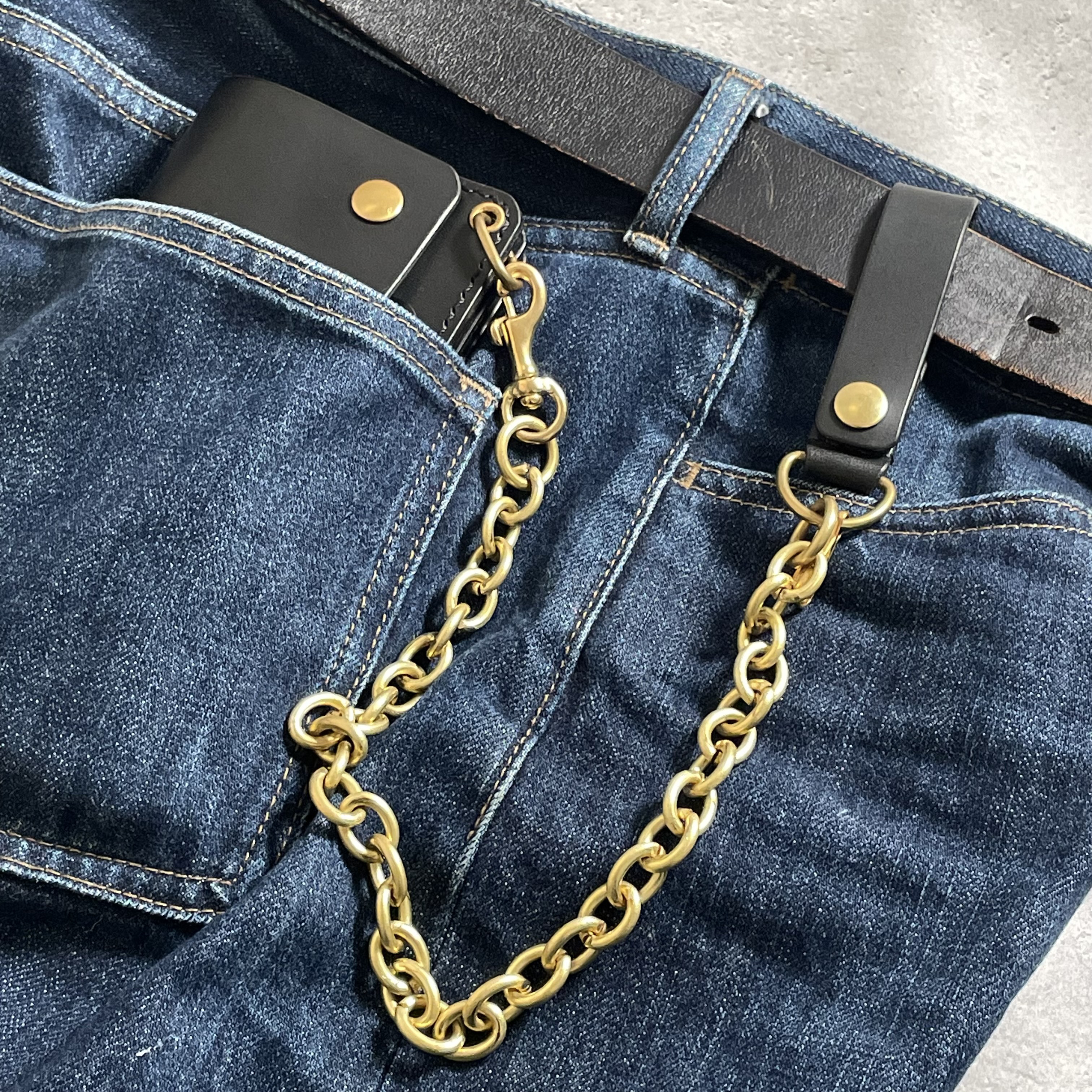Trucker Wallet "CORE"｜総手縫いで仕立てる、イタリアンレザーCRUSTの堅牢な長財布