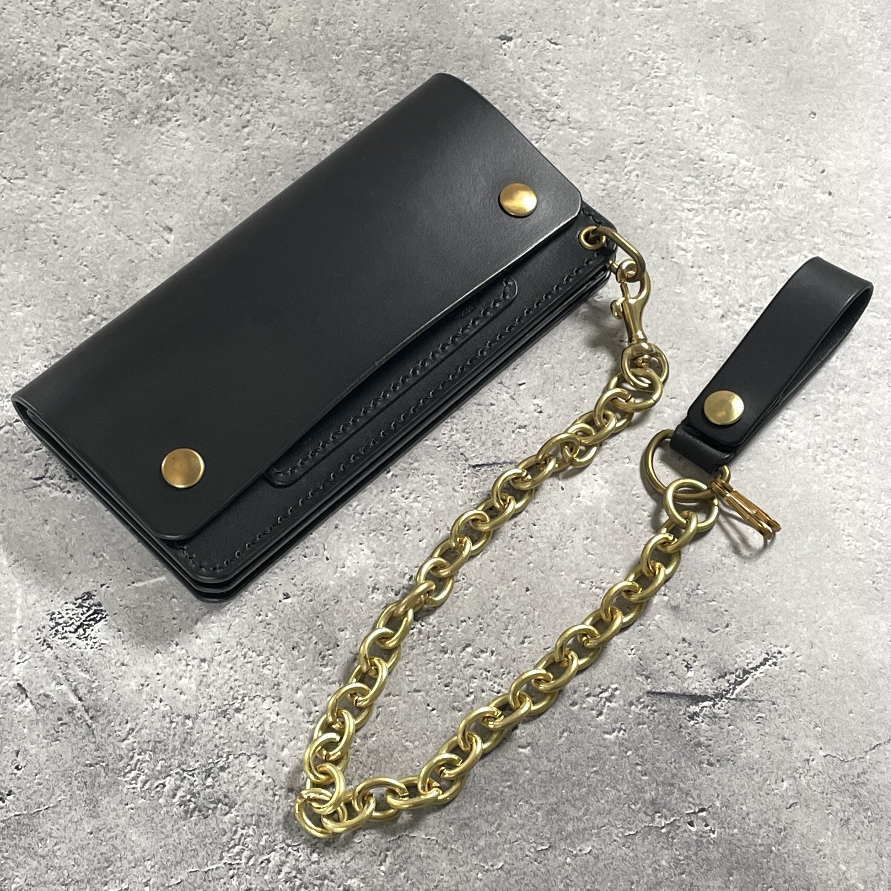 Trucker Wallet "CORE"｜総手縫いで仕立てる、イタリアンレザーCRUSTの堅牢な長財布