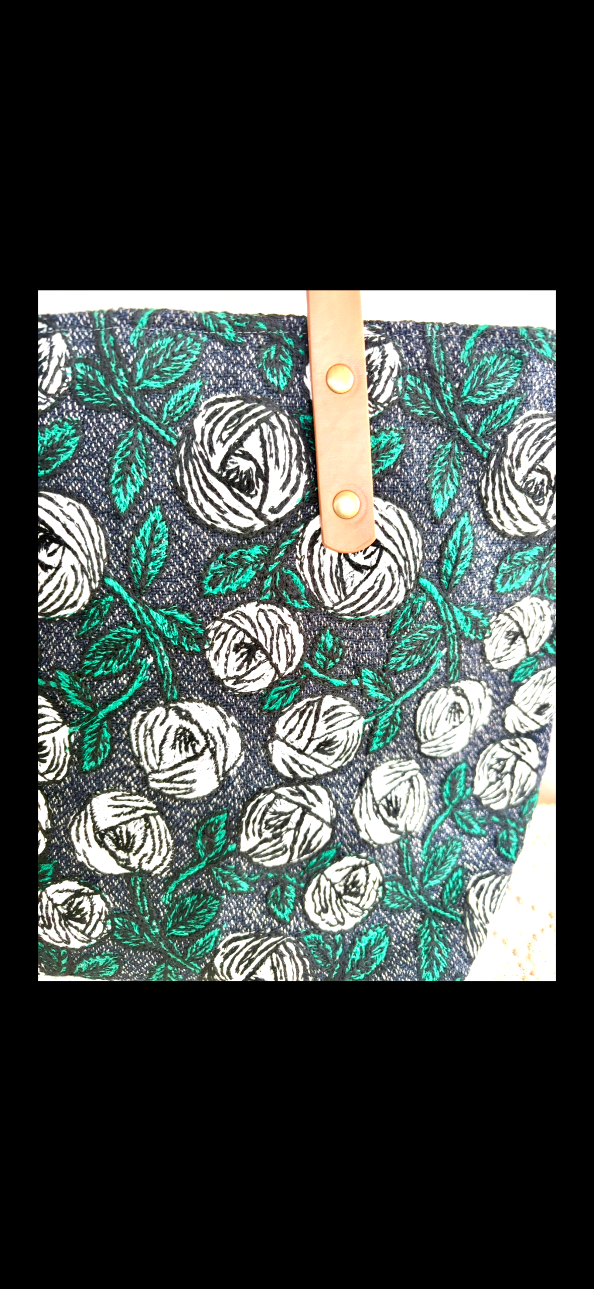 一点物　送料無料　ミナペルホネン  rosy  navy.  マチあり　トートバッグ  ハンドメイド