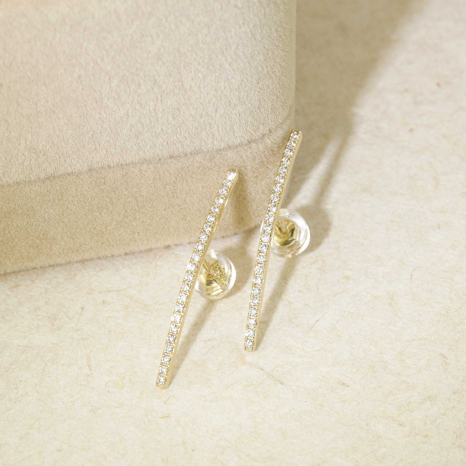 カーブドバーストーンピアス E231229（3週間発送）