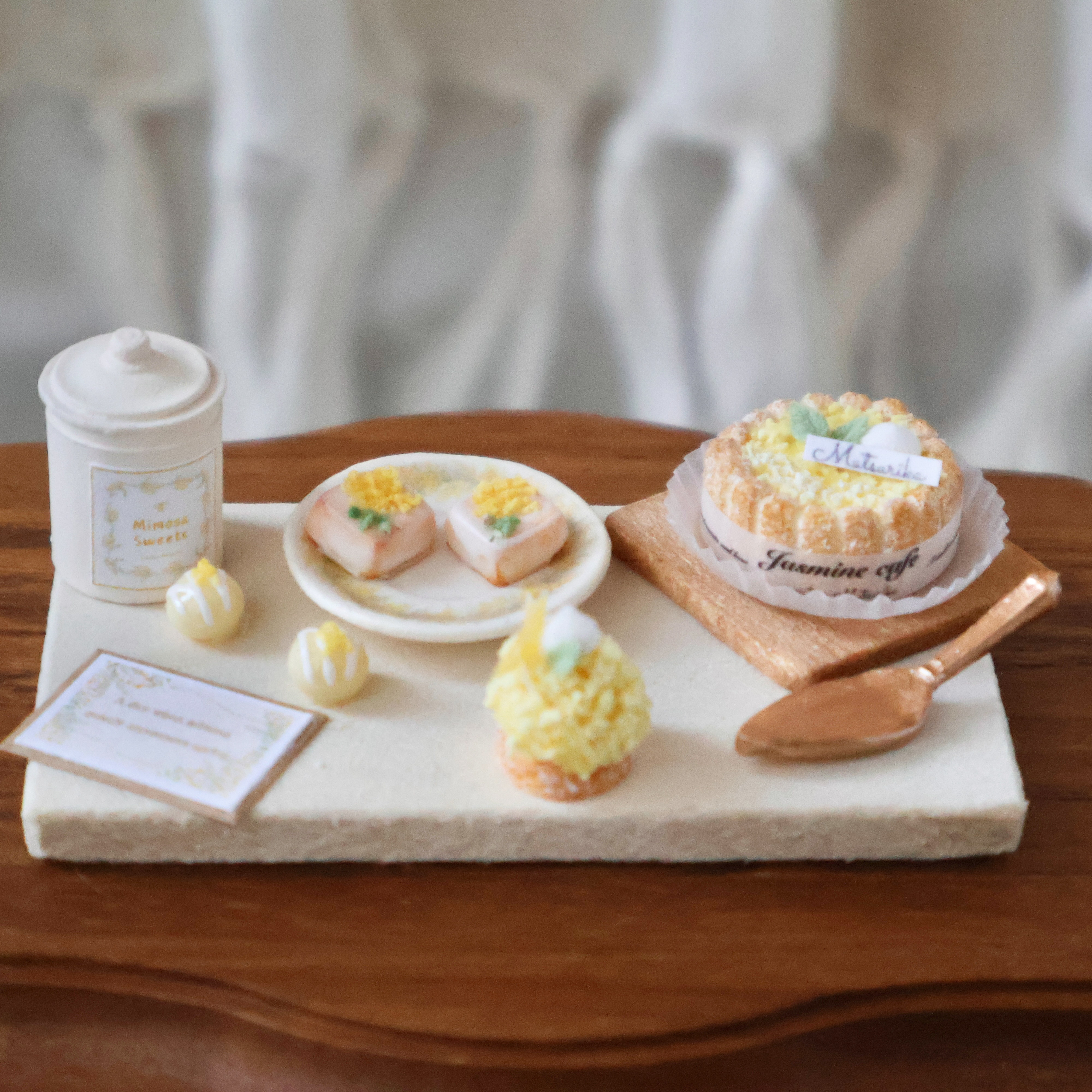 【ミニチュア】窓辺のミモザシャルロットケーキセット