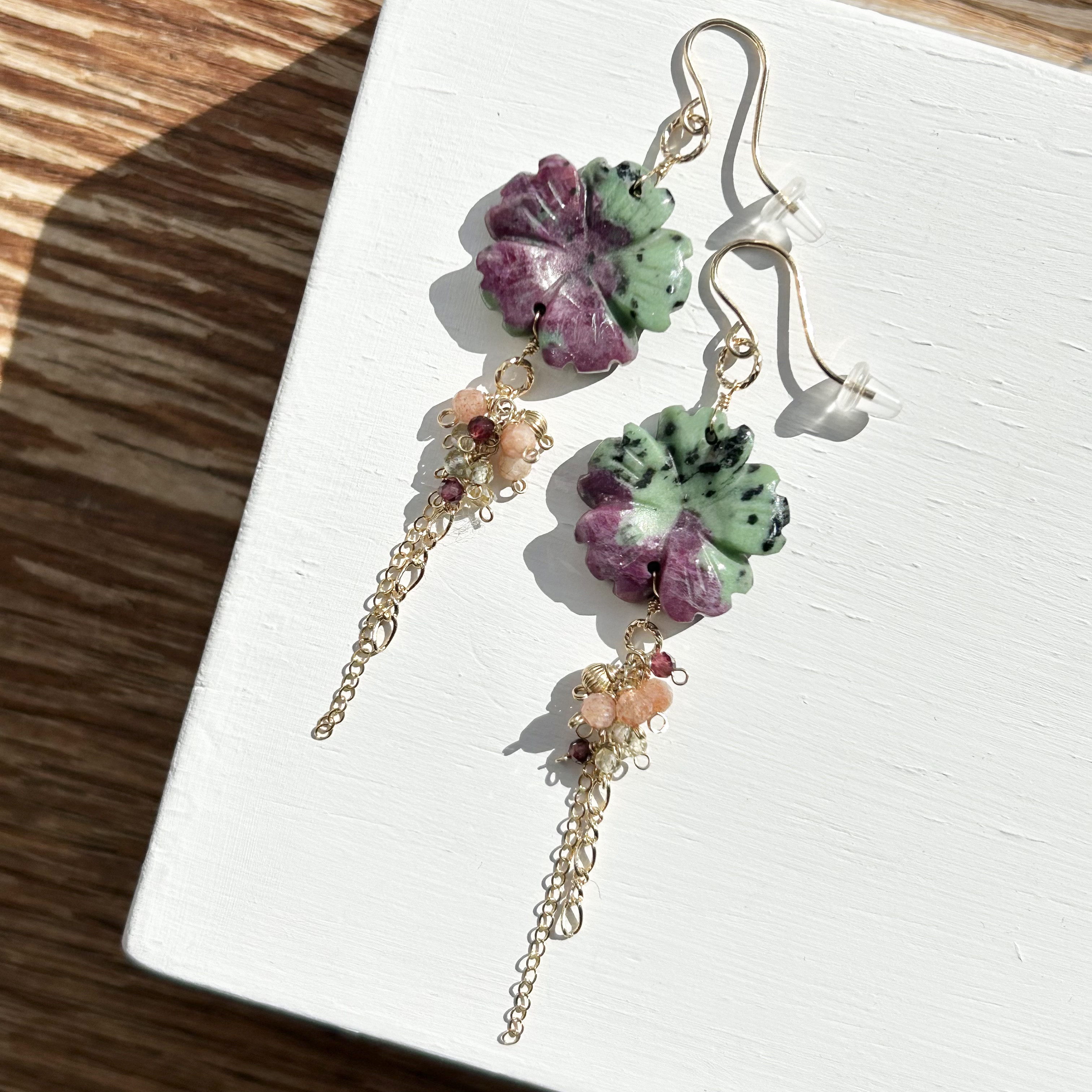 ルビーinゾイサイトのフックピアス(K14GF)