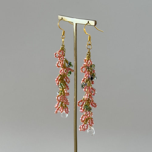 春のデートにふわりと揺れる、桜ピンクの朝露アクセサリー＊サクラ