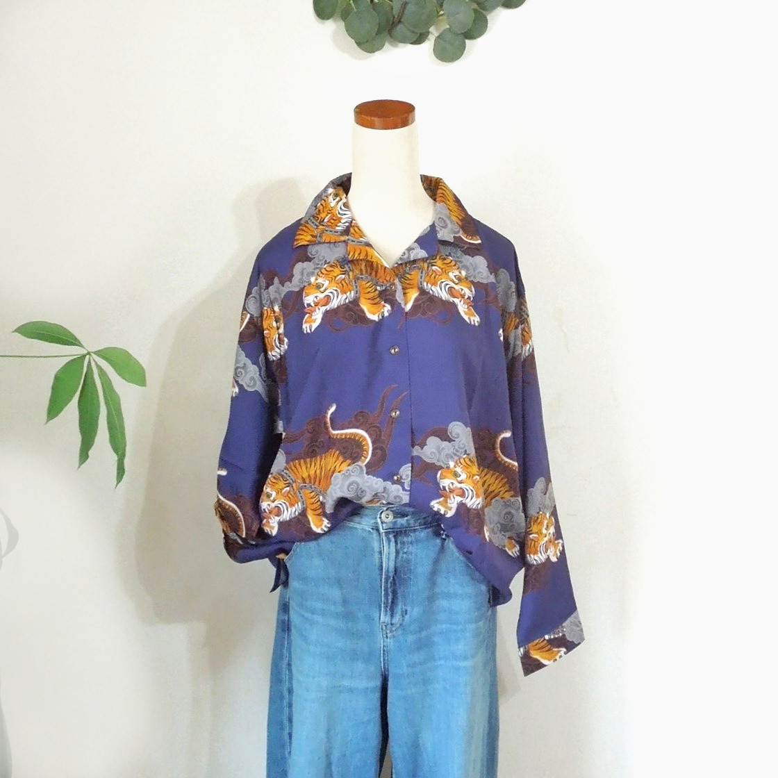 タンカ 吉祥シャツ●虎