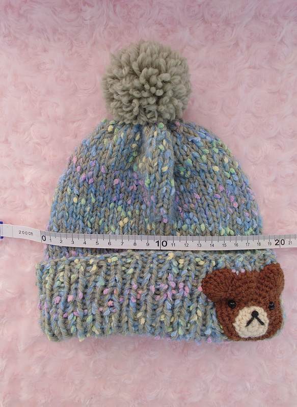 ​【手編み】ほっこりくまさんのポンポンニット帽グリーン（全6色）｜ベビー・キッズ 2枚目の画像