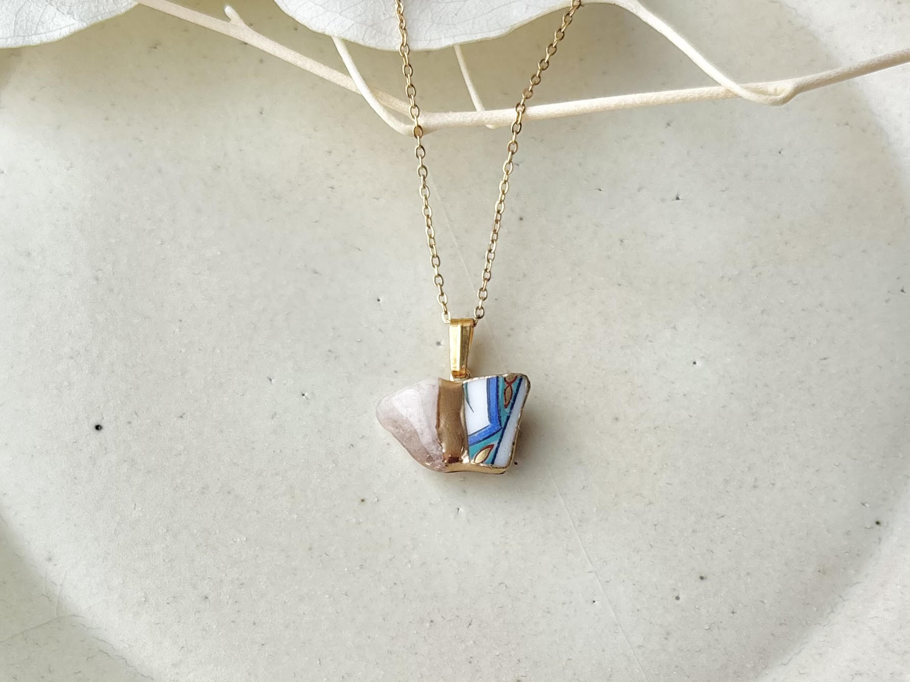 有田焼　金継ぎ　ネックレス　サージカルステンレスチェーン　アレルギー対応　18K　和柄　モルガナイト　伝統工芸　#445