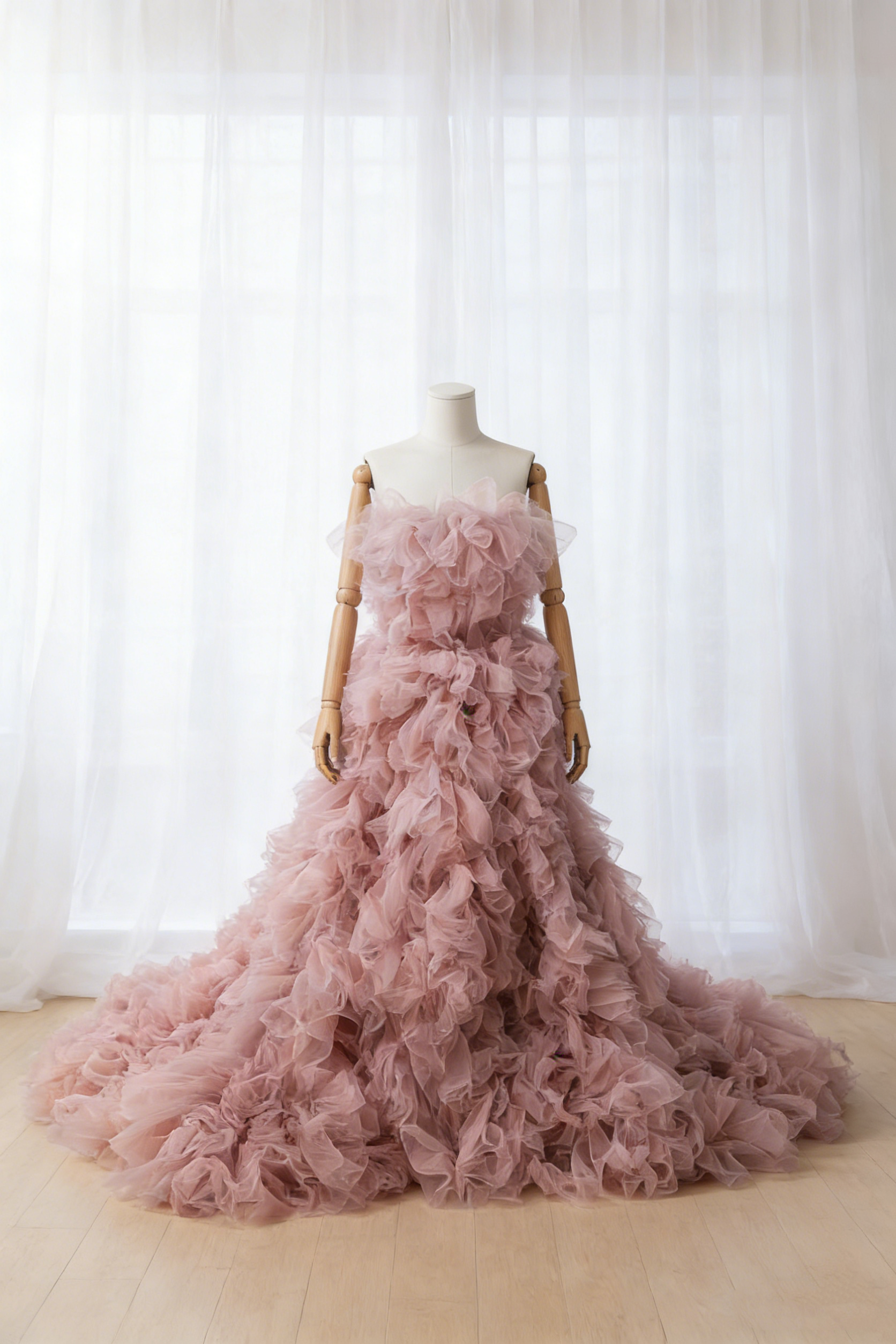 送料無料！カラードレス ピンク ベアトップ もこもこドレス ブライダル プリンセスライン ソフトチュール 憧れのドレス