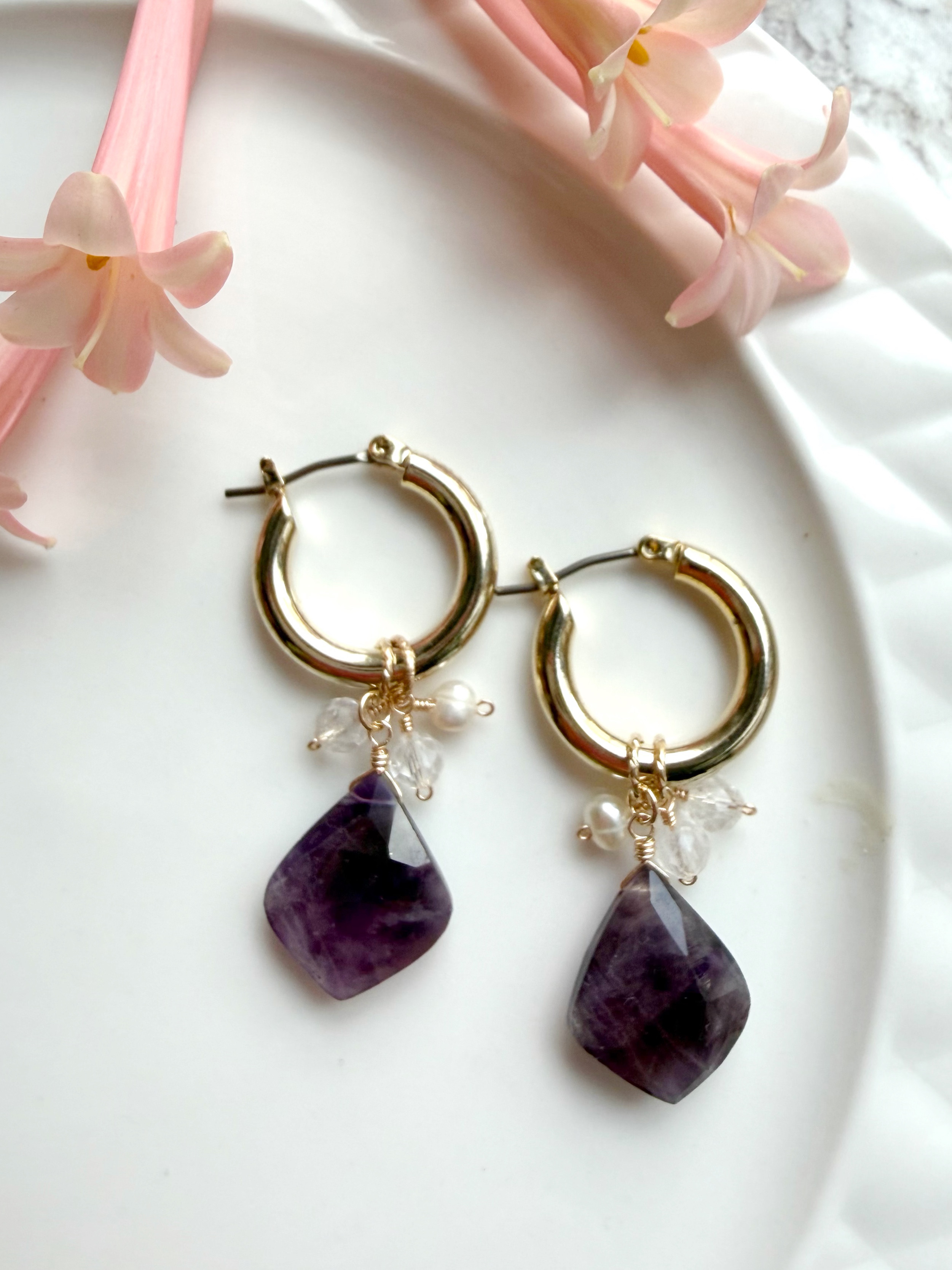 チタン アメジスト リーフカット 淡水パール フープピアス
