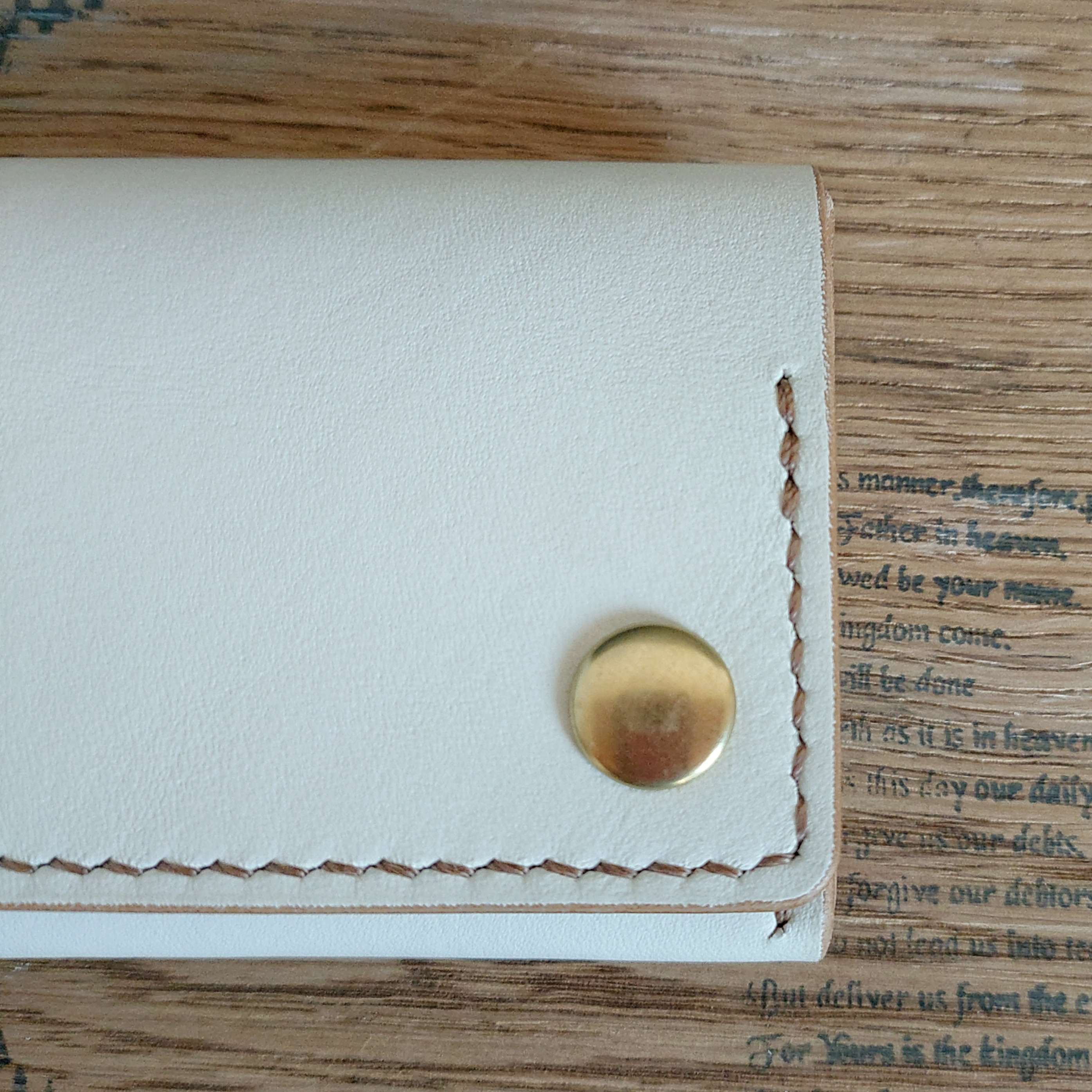 【牛革　茶芯ホワイト】 名刺入れ・カードケース