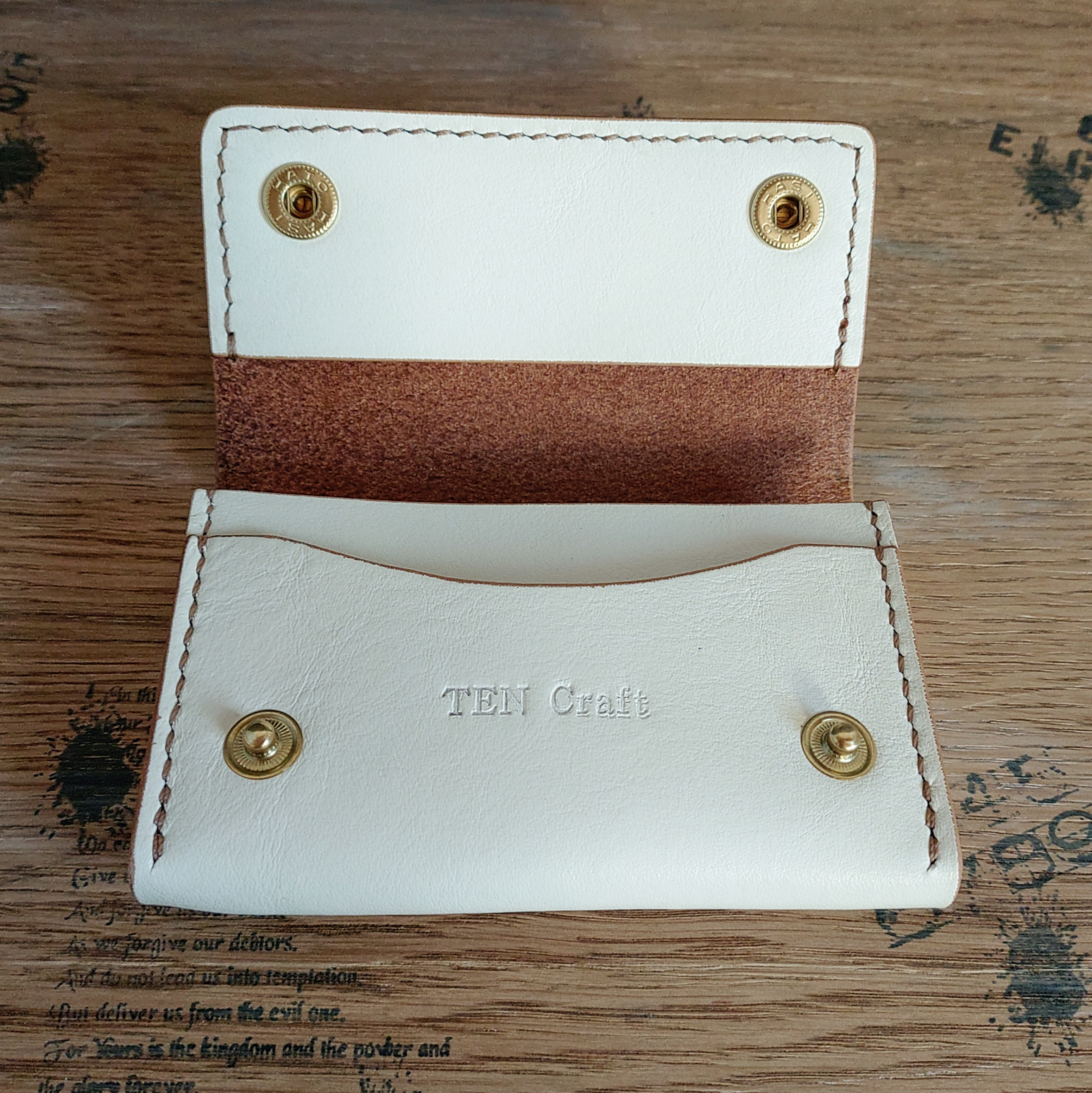 【牛革　茶芯ホワイト】 名刺入れ・カードケース