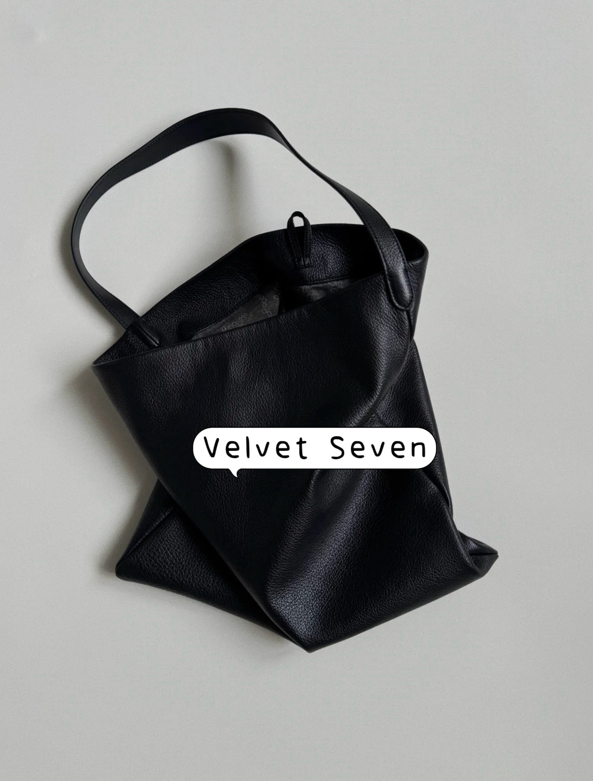 ラムレザー ワンショルダーバッグ ブラック｜超軽量0.2kg｜27×26cm｜ショルダー58cm