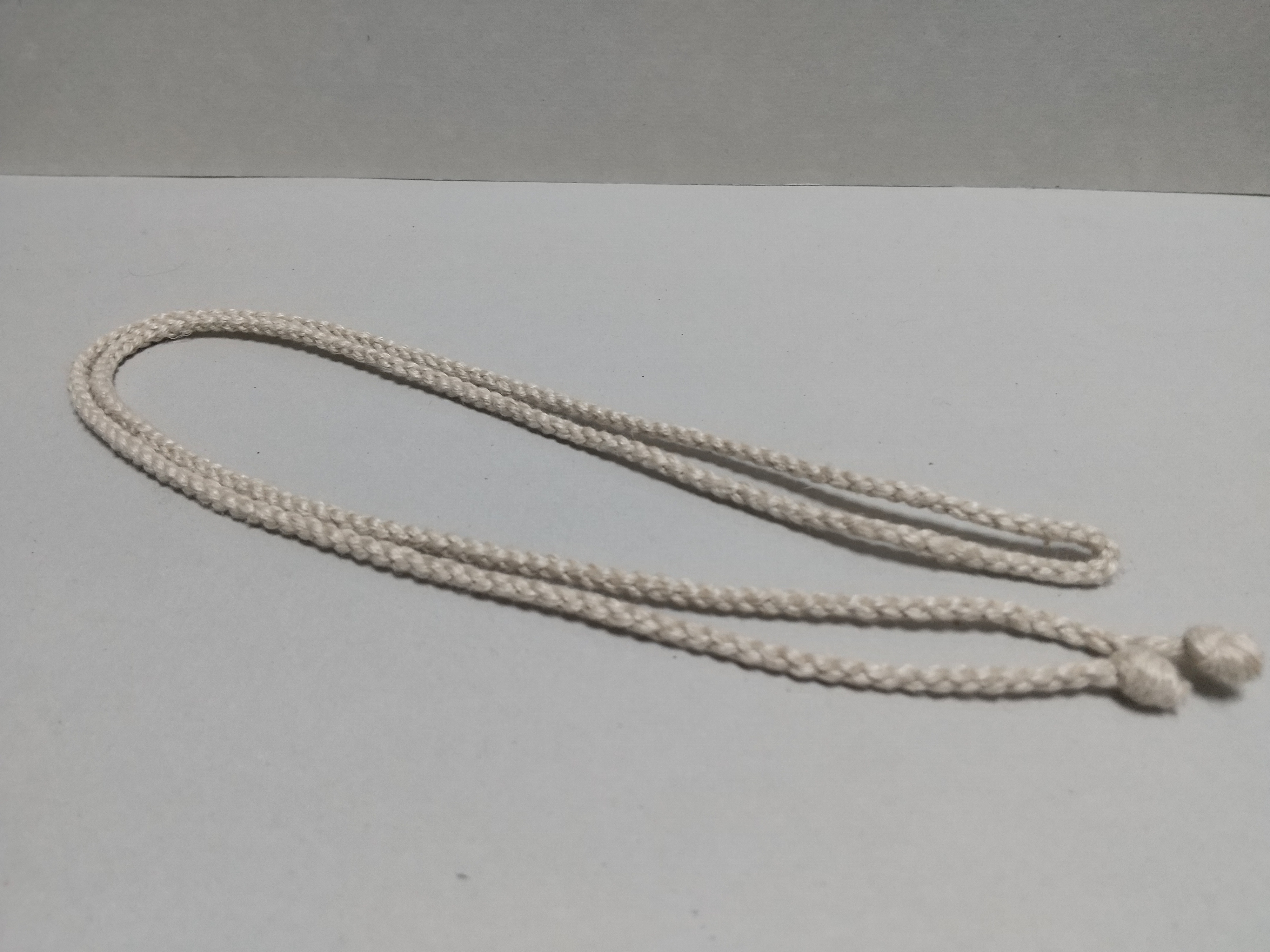自由な紐　77cm　6mmの穴が通る　麻の自然色　No.77/100