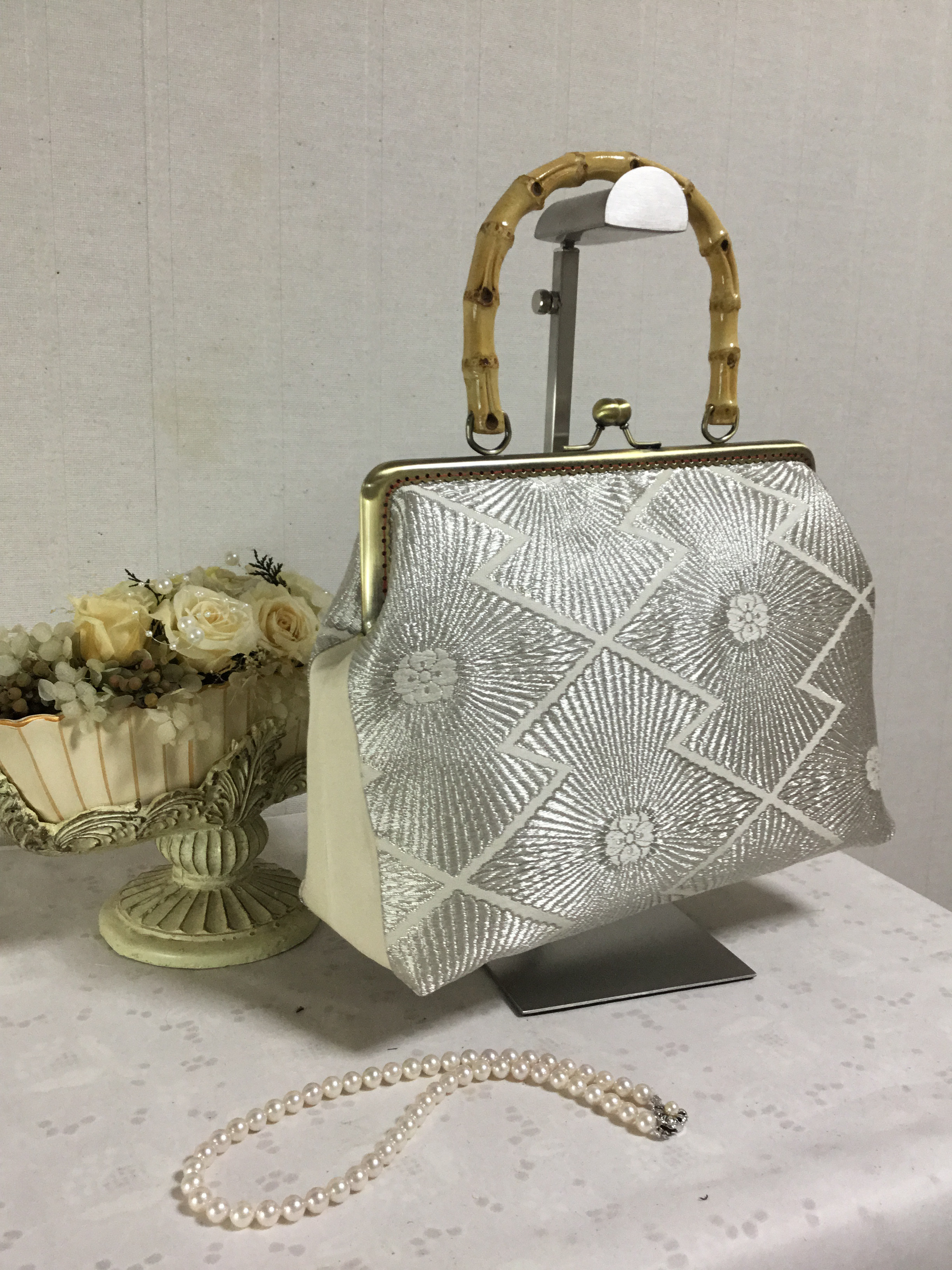 花ぷらら・シンプルで使いやすい・洋服でも着物でも使える・ハンドメイド・カバン・がま口バック・リメイク・帯・大きめ・161