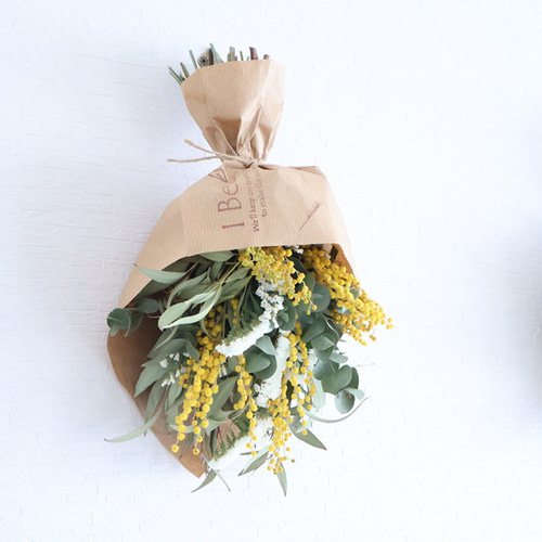 春新作！ミモザのドライフラワーブーケスワッグ ドライフラワー I Bee