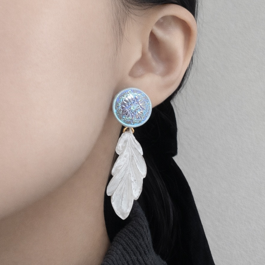 Aurore Douce（やわらかな夜明け）リーフピアス