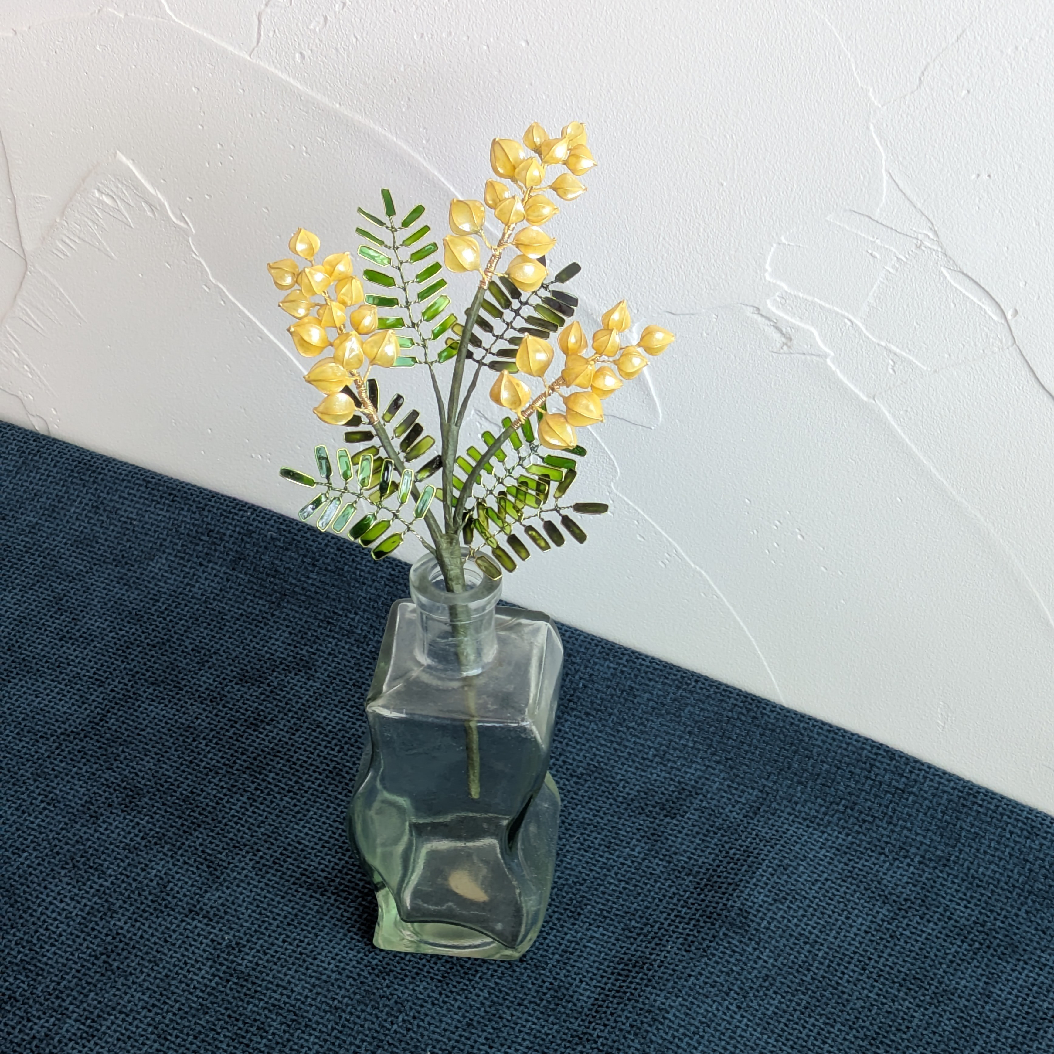 ミモザ・プレミアム【中】｜観葉植物のような春の造花、枯れないギフト