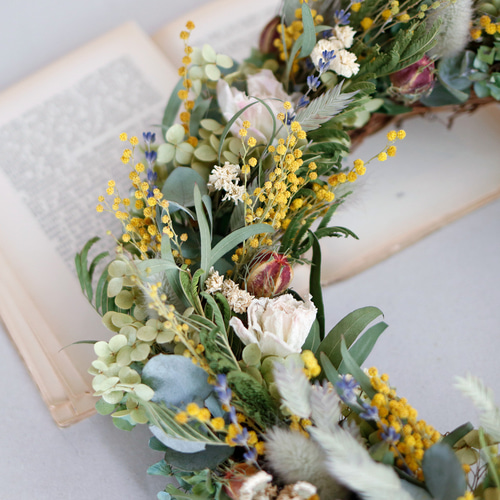 約直径36cm】春色ラナンキュラスとミモザの大きなフラワーリース