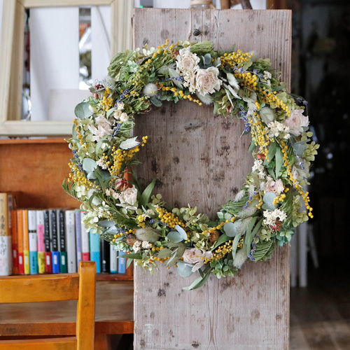 約直径36cm】春色ラナンキュラスとミモザの大きなフラワーリース