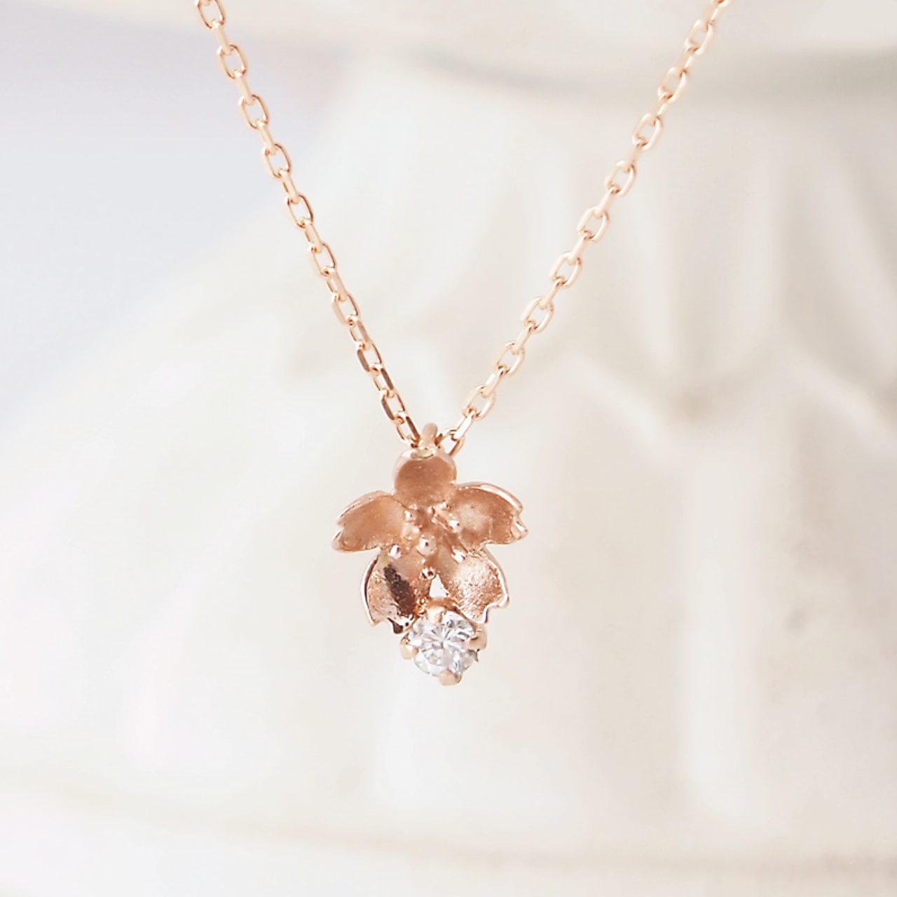 K18PG 桜のネックレス　ダイヤモンド0.03ct