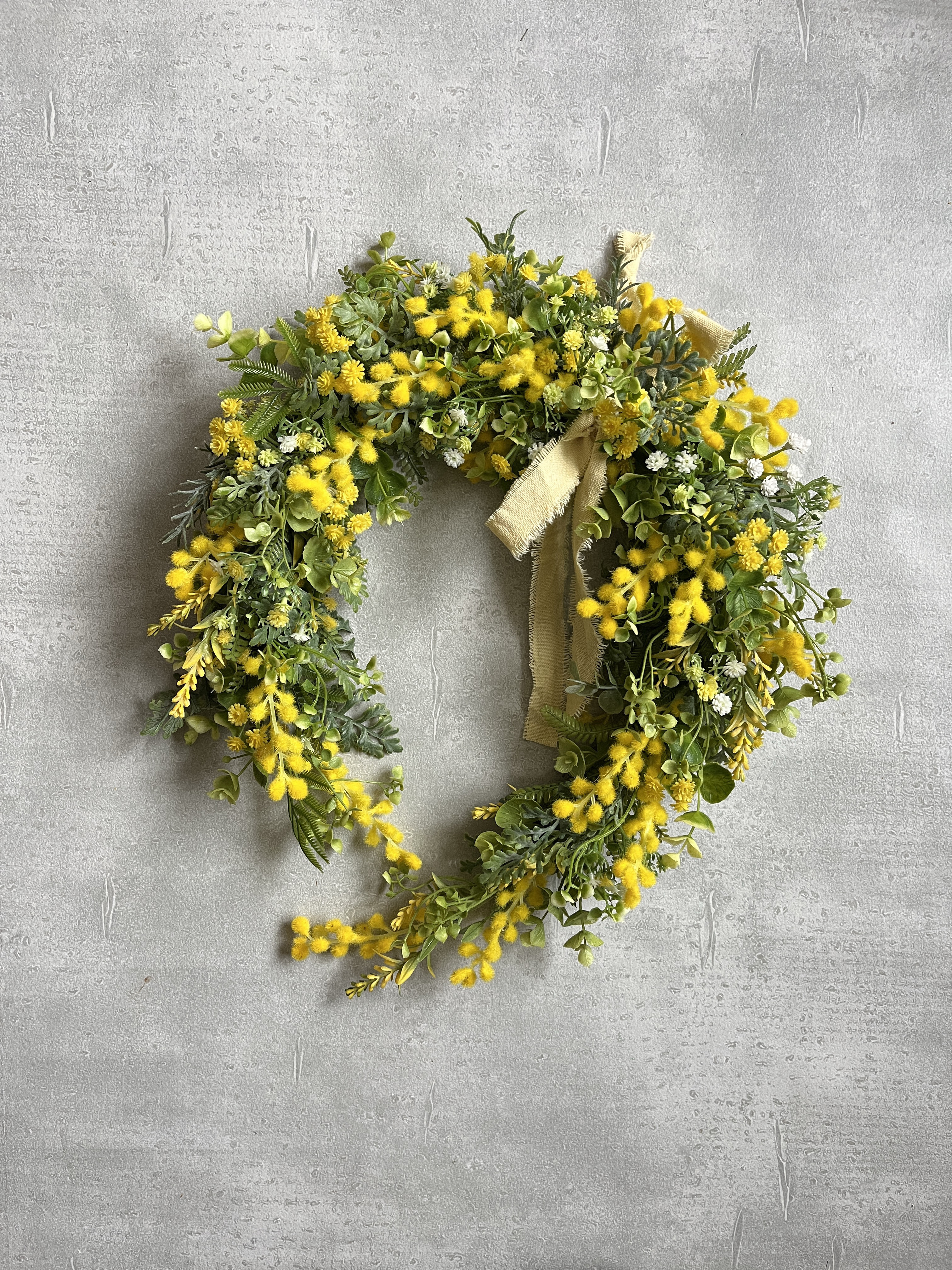 ミモザの馬蹄形リース