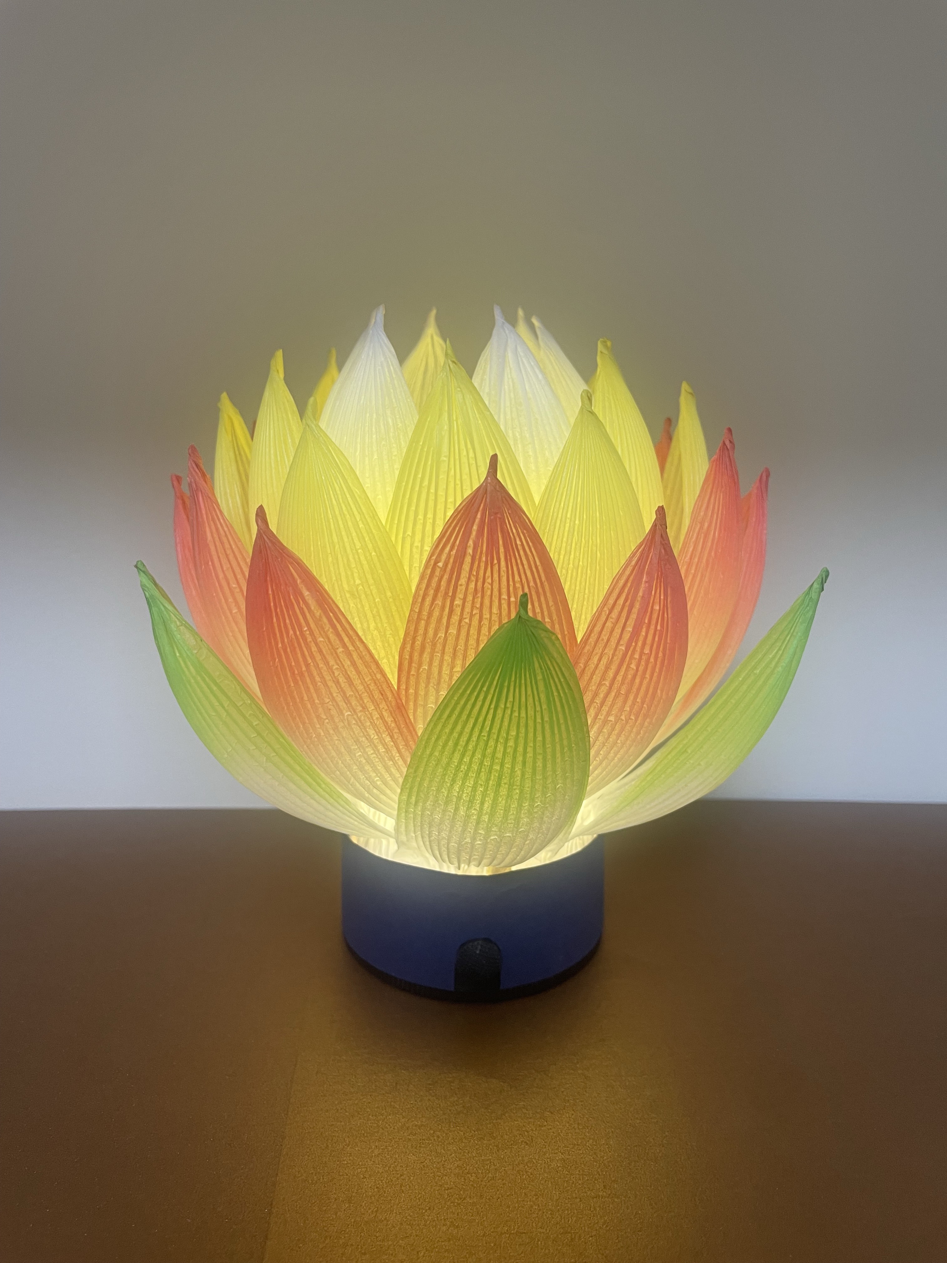 蓮ランプ　星蓮-セレン- ビタミンカラー　仏花 仏壇 蓮の花 ロータス 仏具 お彼岸 法事 初盆 法要 お盆 葬式 灯籠