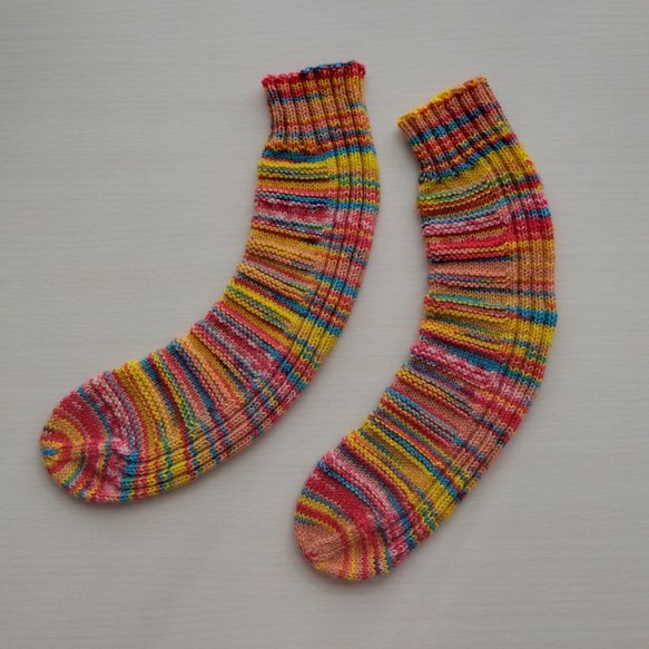 『どこでもかかと』くつ下☆黄色・赤・水色系＊洗濯機OK！ 6枚目の画像