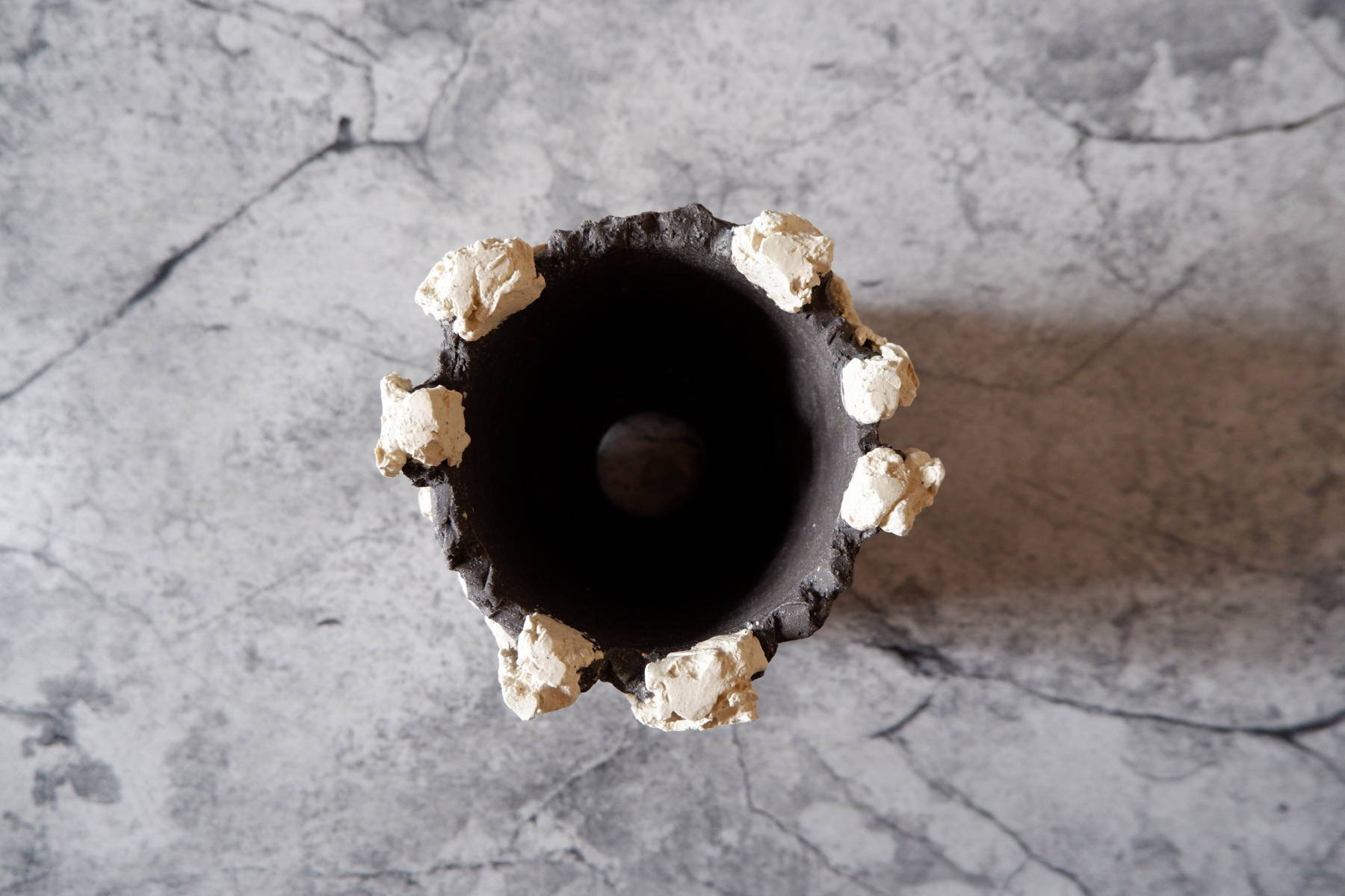 3号白化粧黒鉢401　塊根植物　多肉植物　アガベ　盆栽　植木鉢　作家鉢　鉢台　沖縄