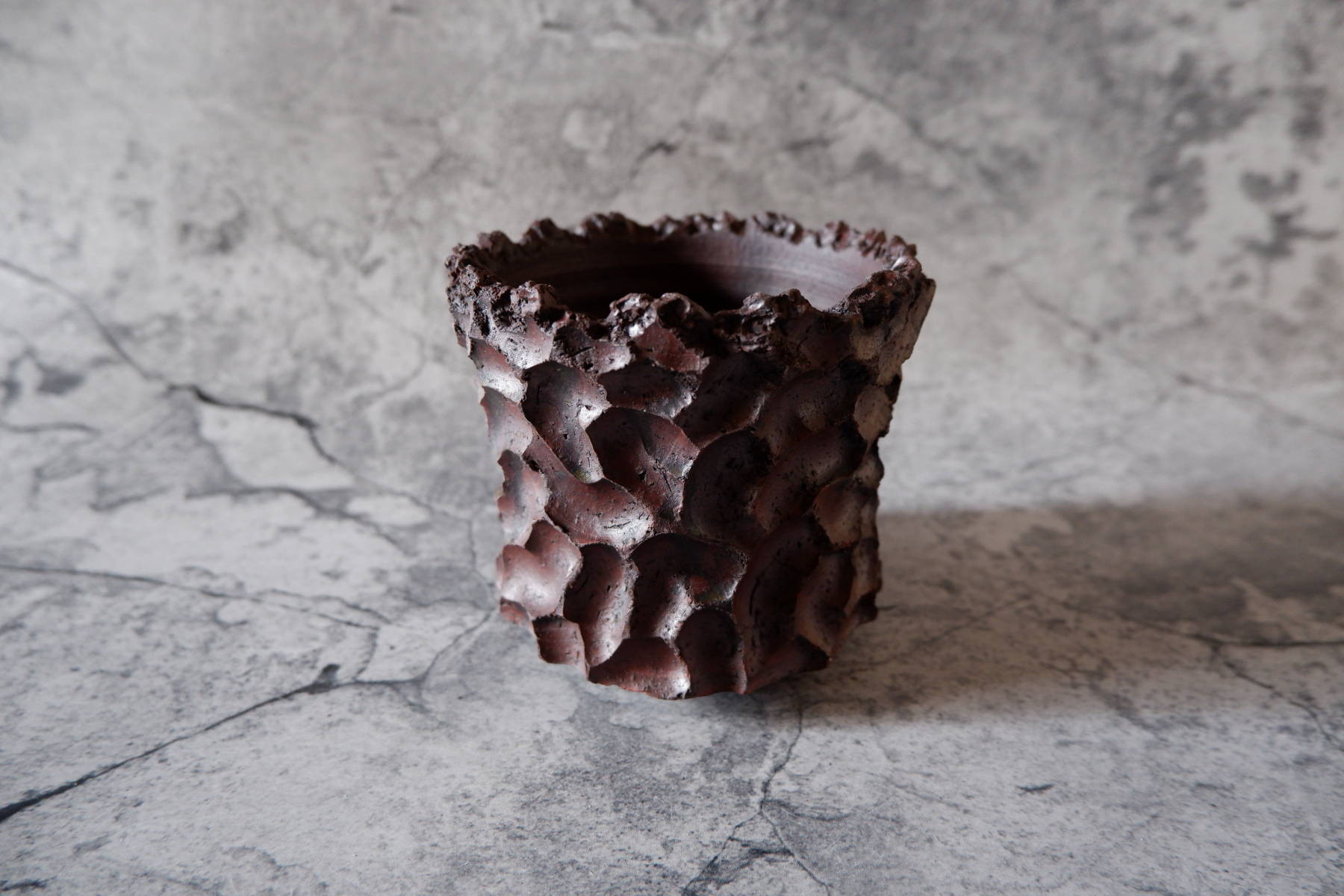 3.5号赤黒練込み鉢405　塊根植物　多肉植物　アガベ　盆栽　植木鉢　作家鉢　鉢台　沖縄