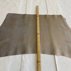 羊革 ゴート カット革  ゴールド メタ　白汚し　ｱﾝﾃｨｰｸ　ハンドメイド＃No.CL74　レザークラフト　本革 2枚目の画像