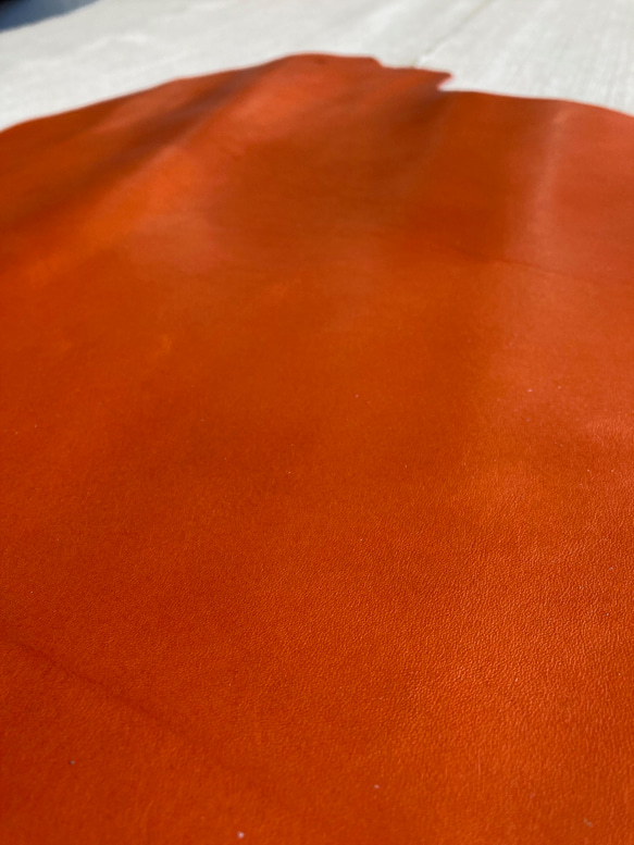 牛革　カット革　タンニン　スムース　オレンジ　ハンドメイド＃No.CL79　レザークラフト　本革 3枚目の画像