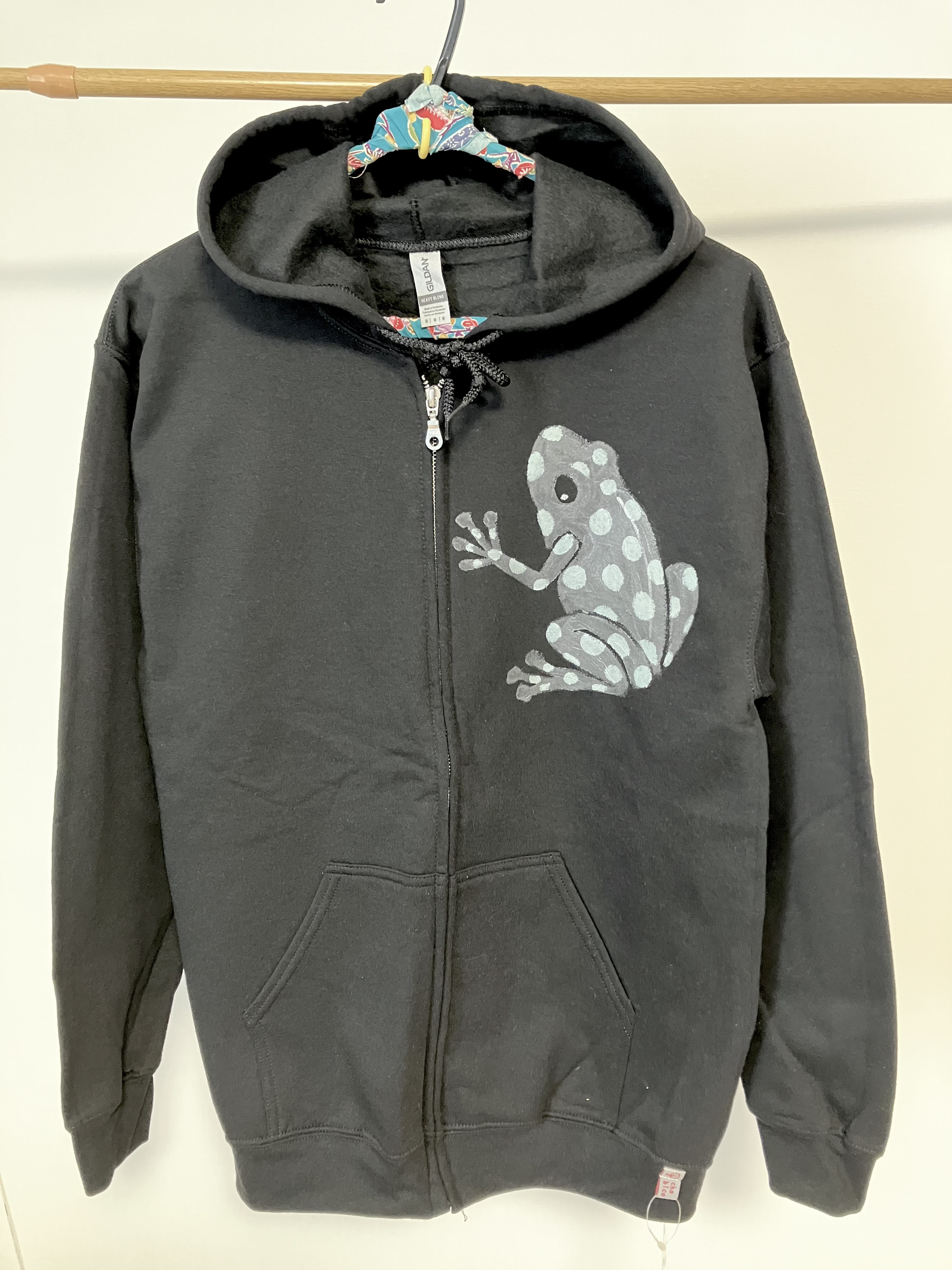 手描き一点物・ミステリオサスヤドクカエル・毒蛙・メンズMタグ（女性Lサイズ対応）前開きパーカー・フーディ