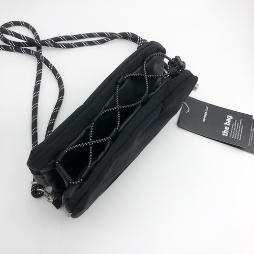 新品未使用 トポロジー✖️メゾンキツネボトルサコッシュ ショルダー