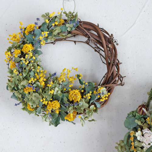 約直径24cm】 春色ミモザとラベンダーのハーフムーンリース ＊ ドライ