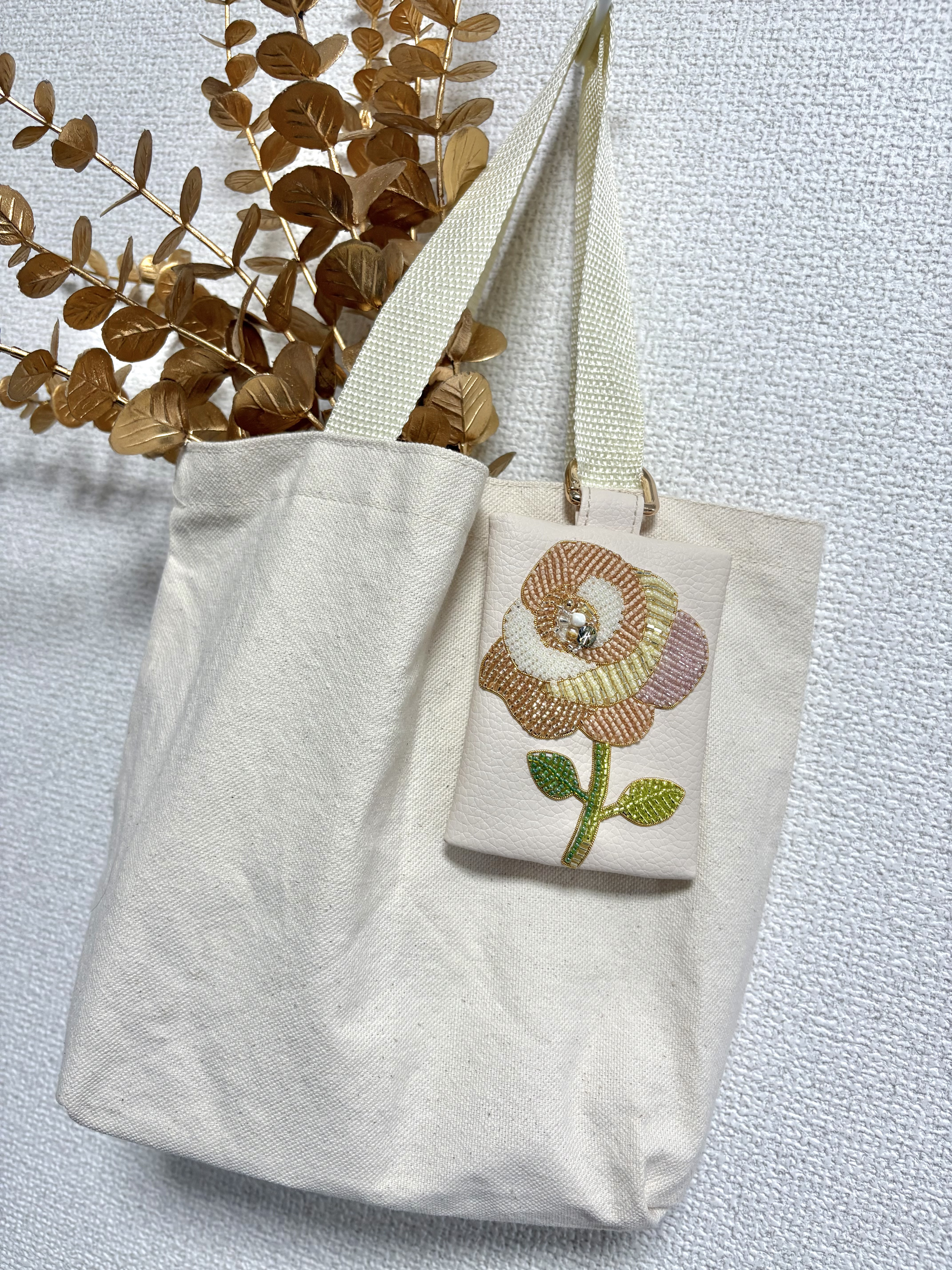 花 バラ ビーズ 刺繍 ポーチ｜ICカード小銭入れ