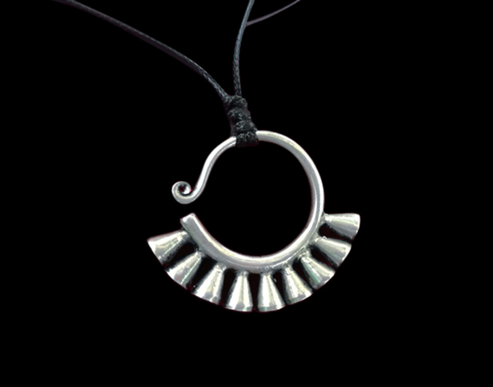 エレガントペンダントシルバーハンドメイドブライダルジュエリー＃101