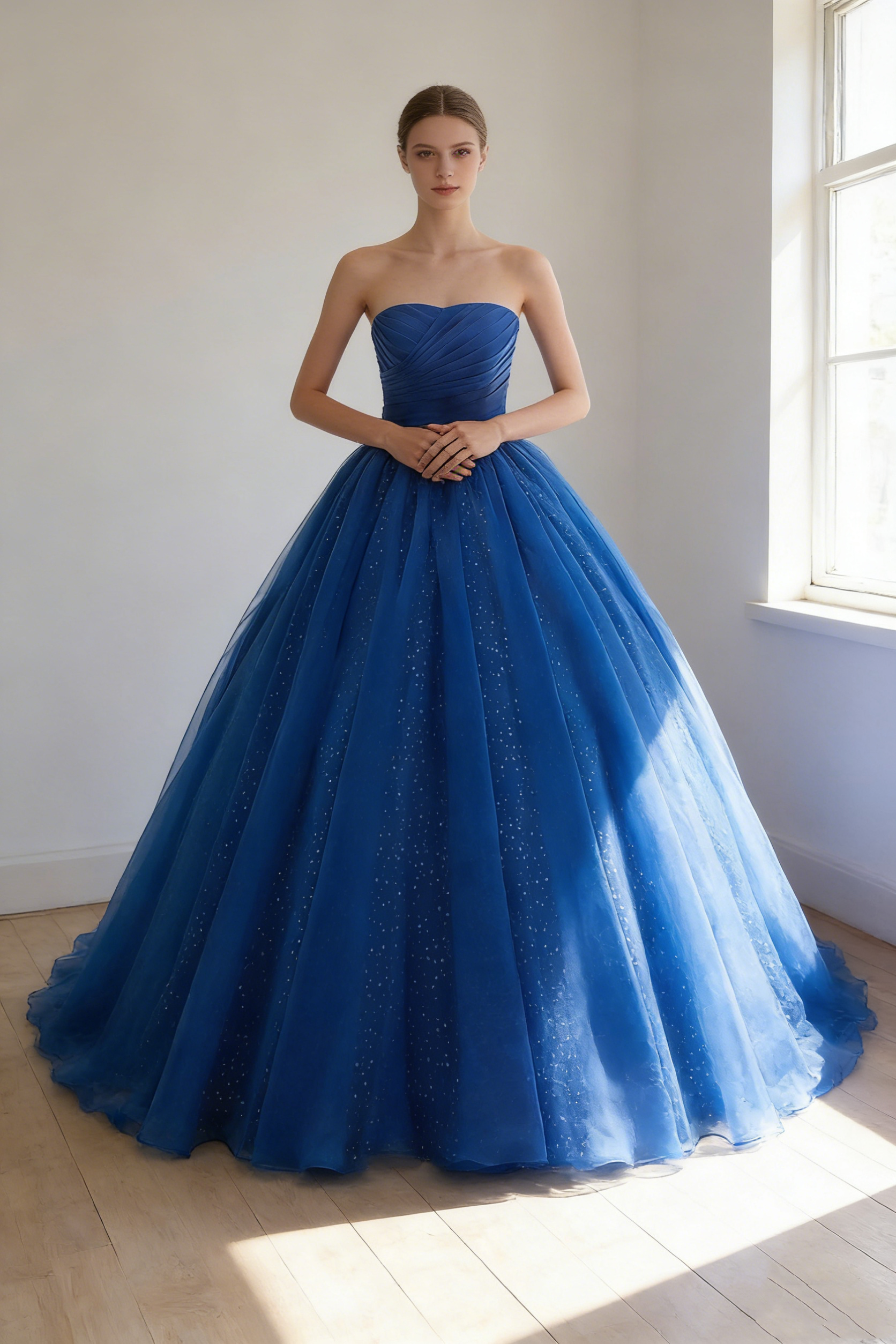 送料無料！カラードレス ブルー ベアトップ ハンドドレープ キラキラグリッターチュール 結婚式 アンティークなドレス 45,494円