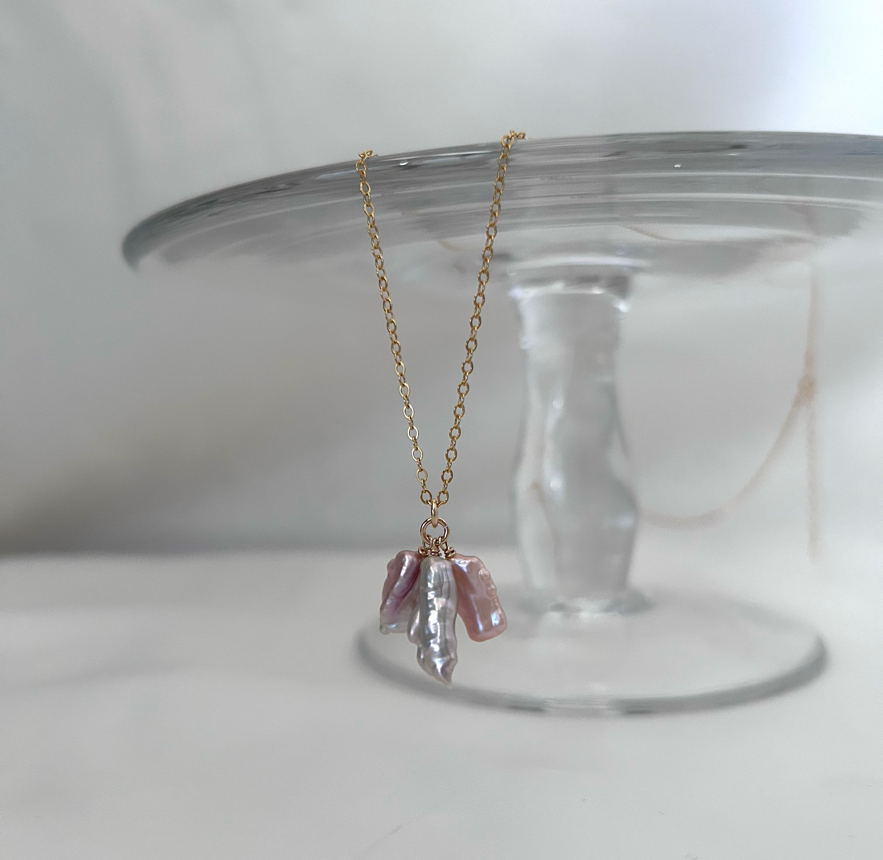 琵琶湖のしずくペンダント パール　ゴールド　琵琶湖真珠　琵琶湖パール　国産　国産淡水真珠