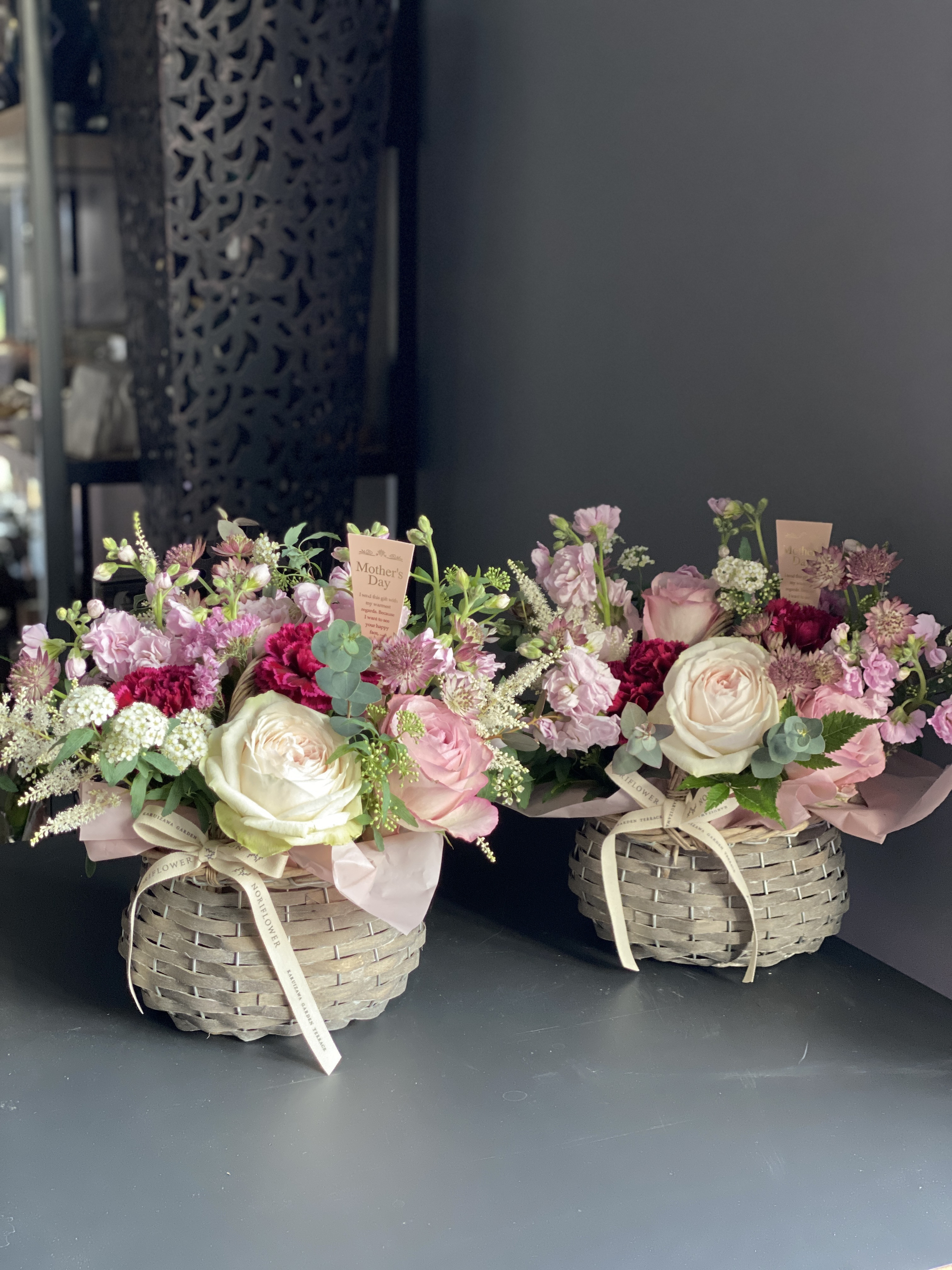 【早期特別価格】母の日生花アレンジ【無料ラッピング】ピンク　母の日フラワーギフト　母の日ギフト　母の日プレゼント